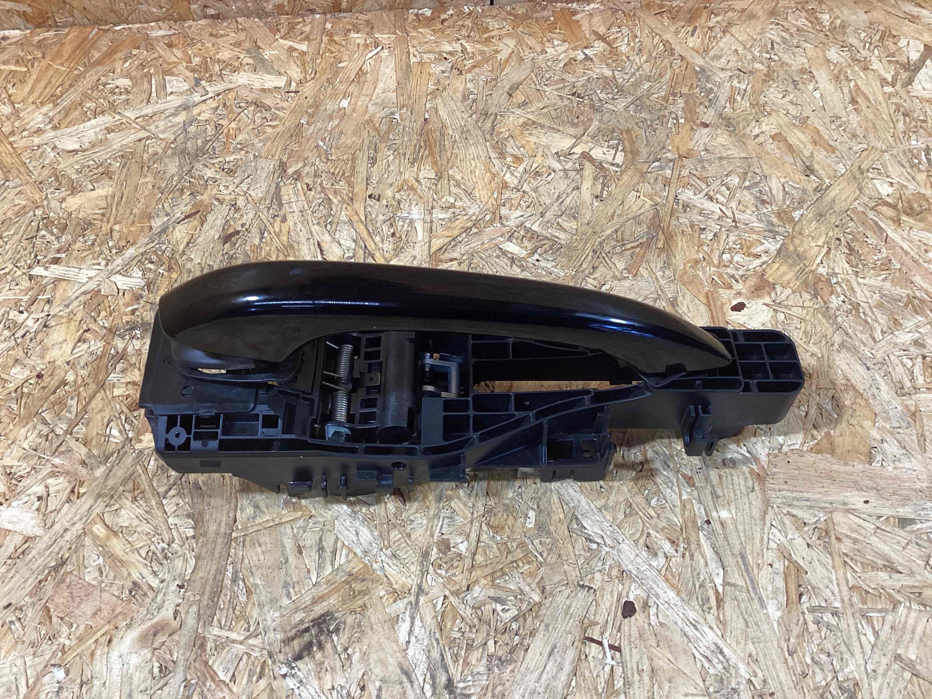 Ручка двери нaружная Porsche Macan 260925-126
