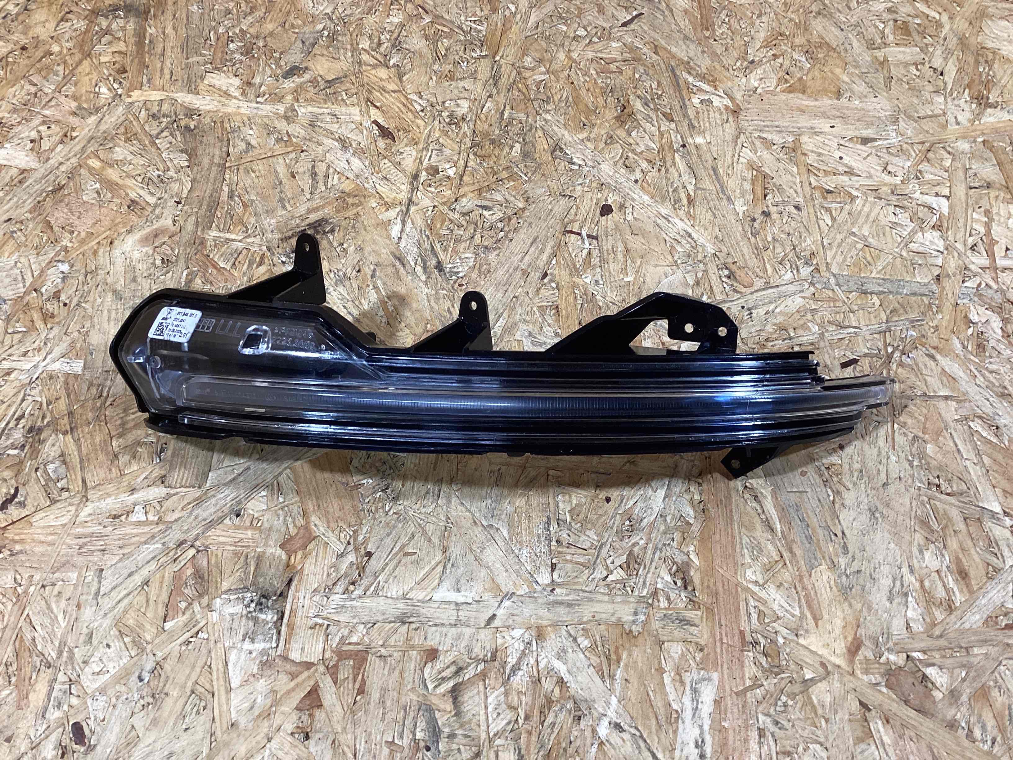 Фонарь (указатель/повторитель поворота, поворотник) Porsche Cayenne 260925-159