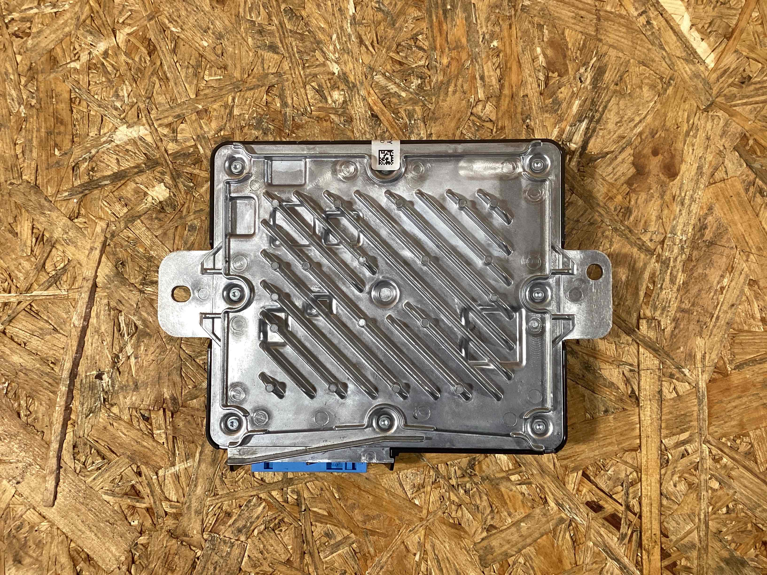 Блок управления (другие) Porsche Taycan 261125-102