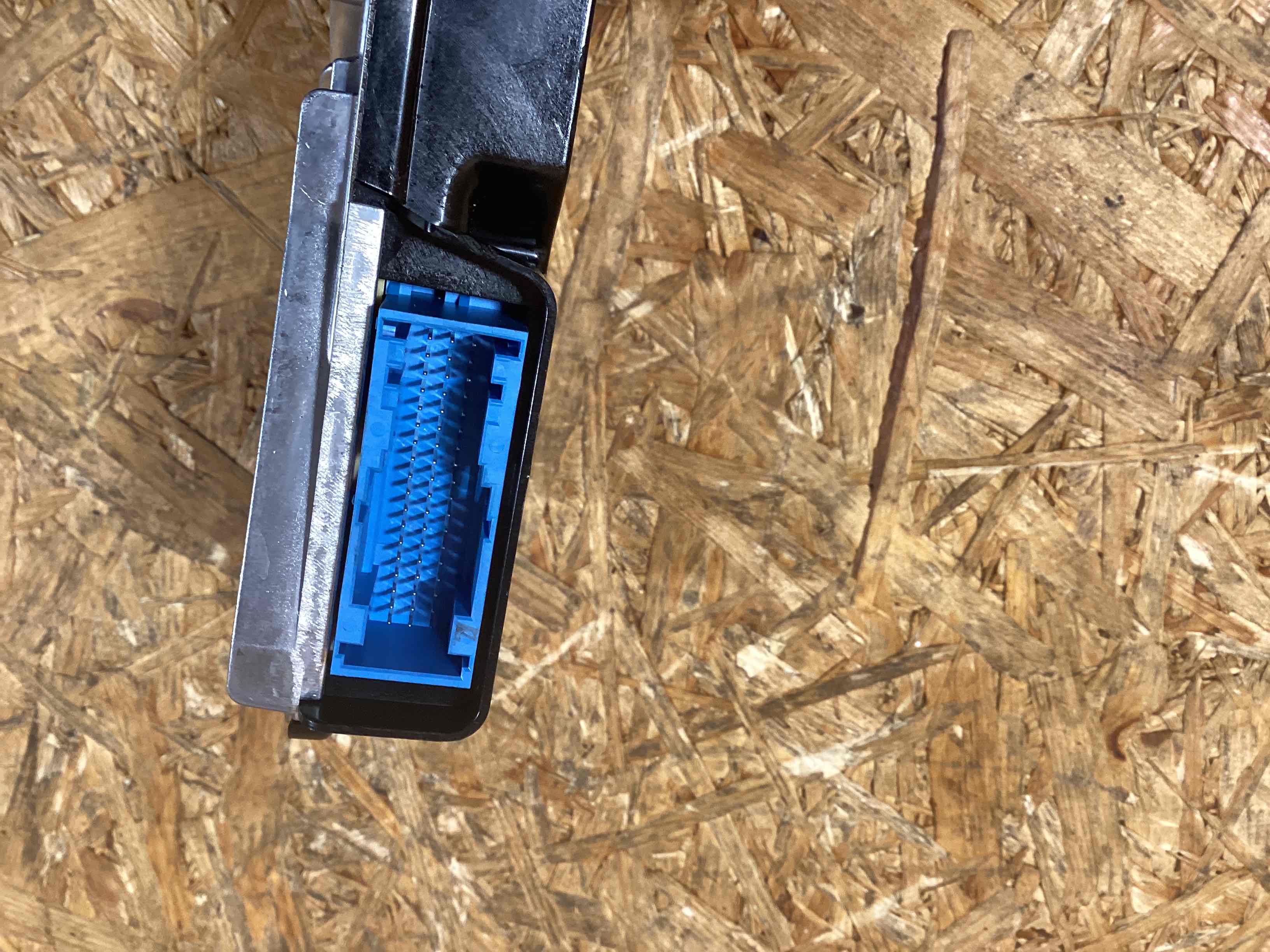 Блок управления (другие) Porsche Taycan 261125-102