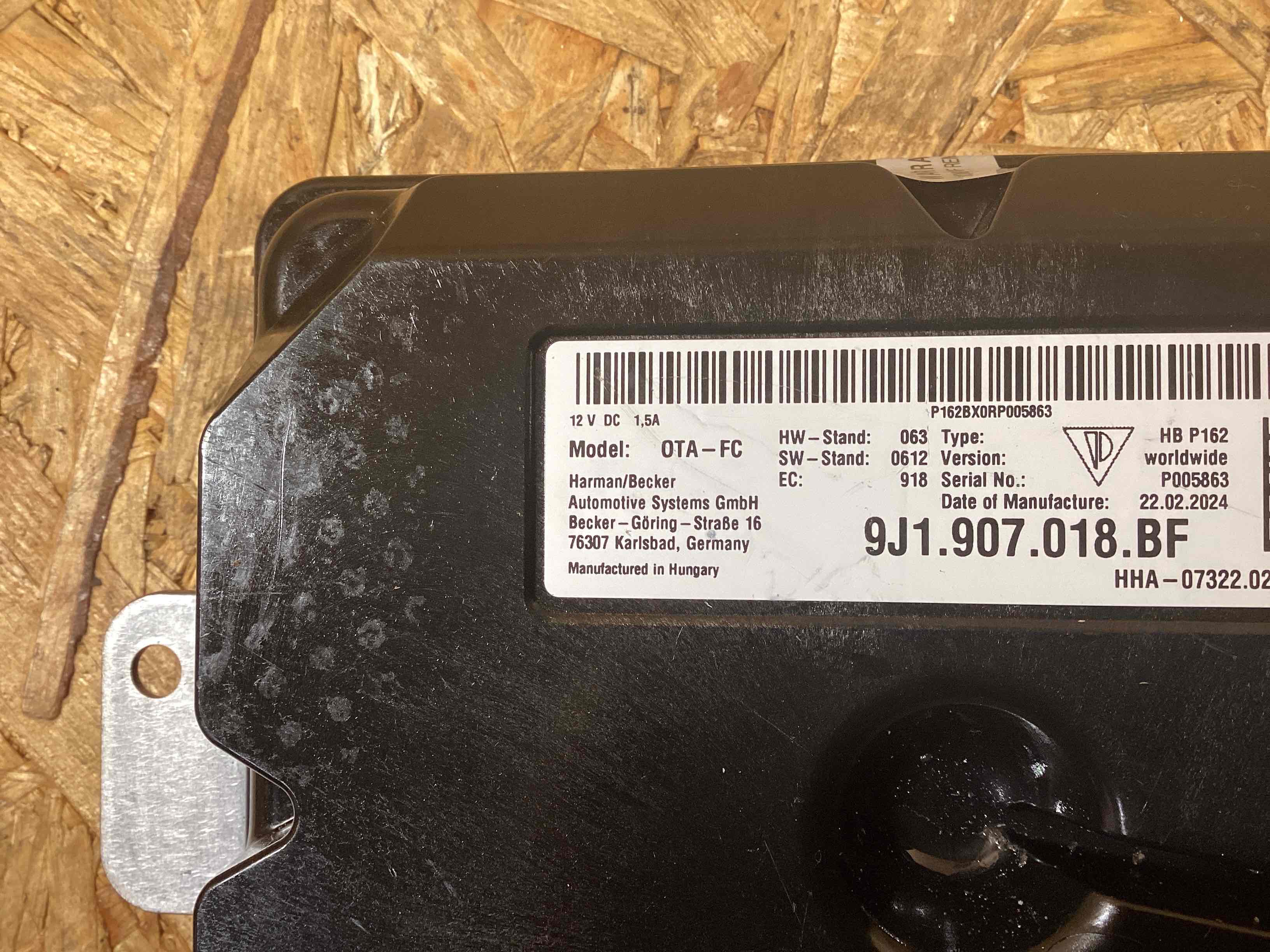 Блок управления (другие) Porsche Taycan 261125-102