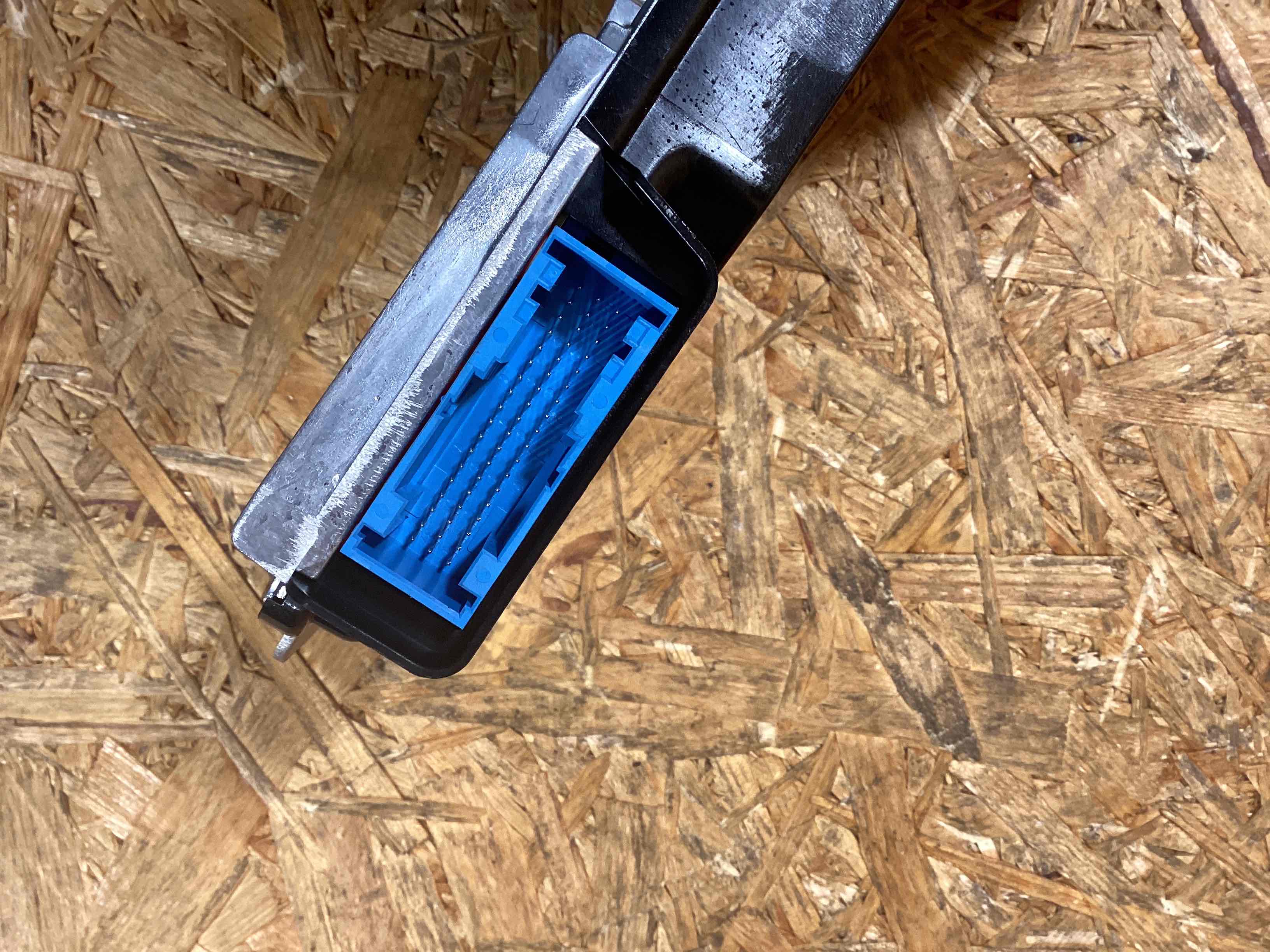 Блок управления (другие) Porsche Taycan 261125-105