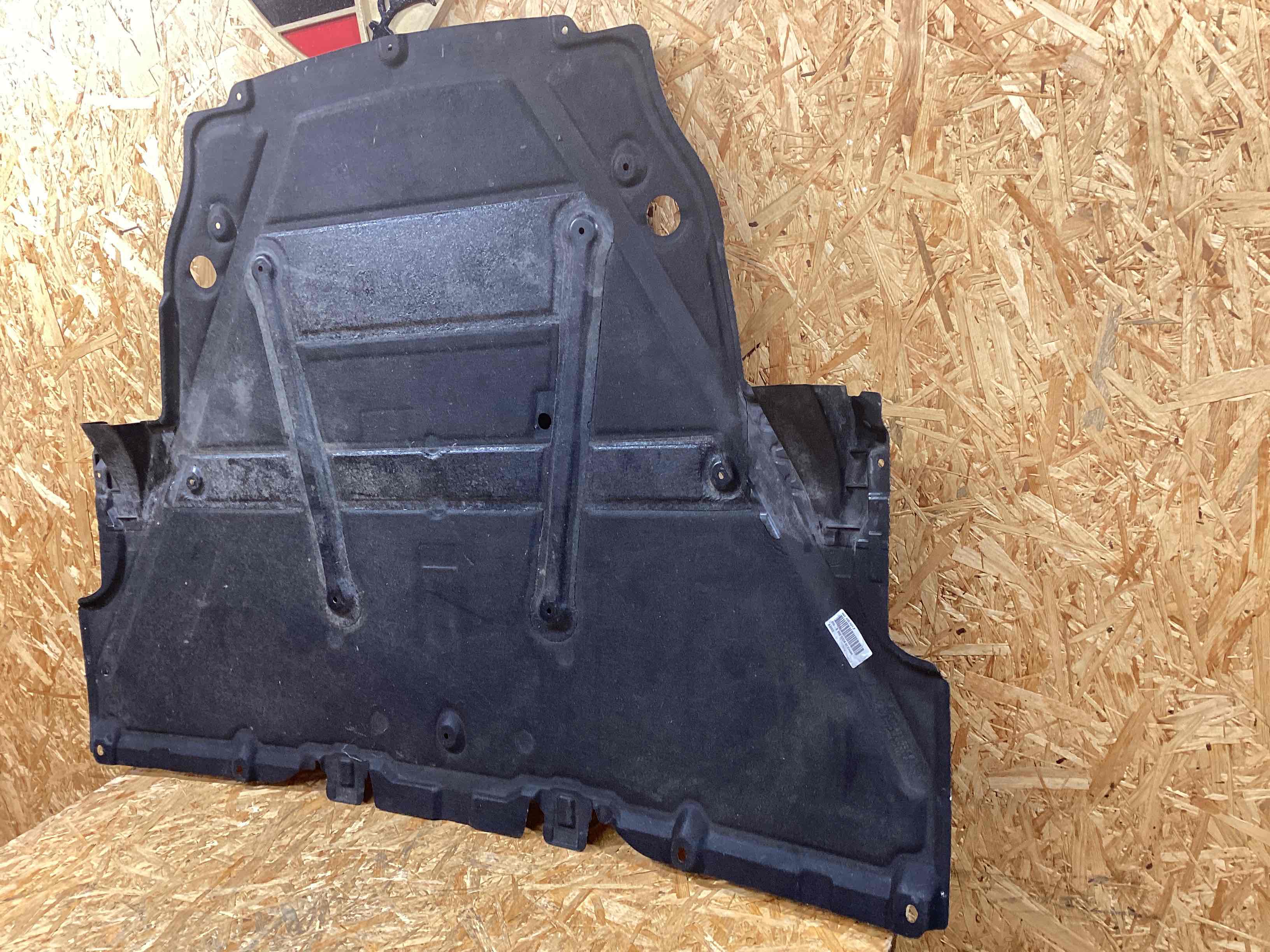 Защита днища кузова Porsche 911 261125-109