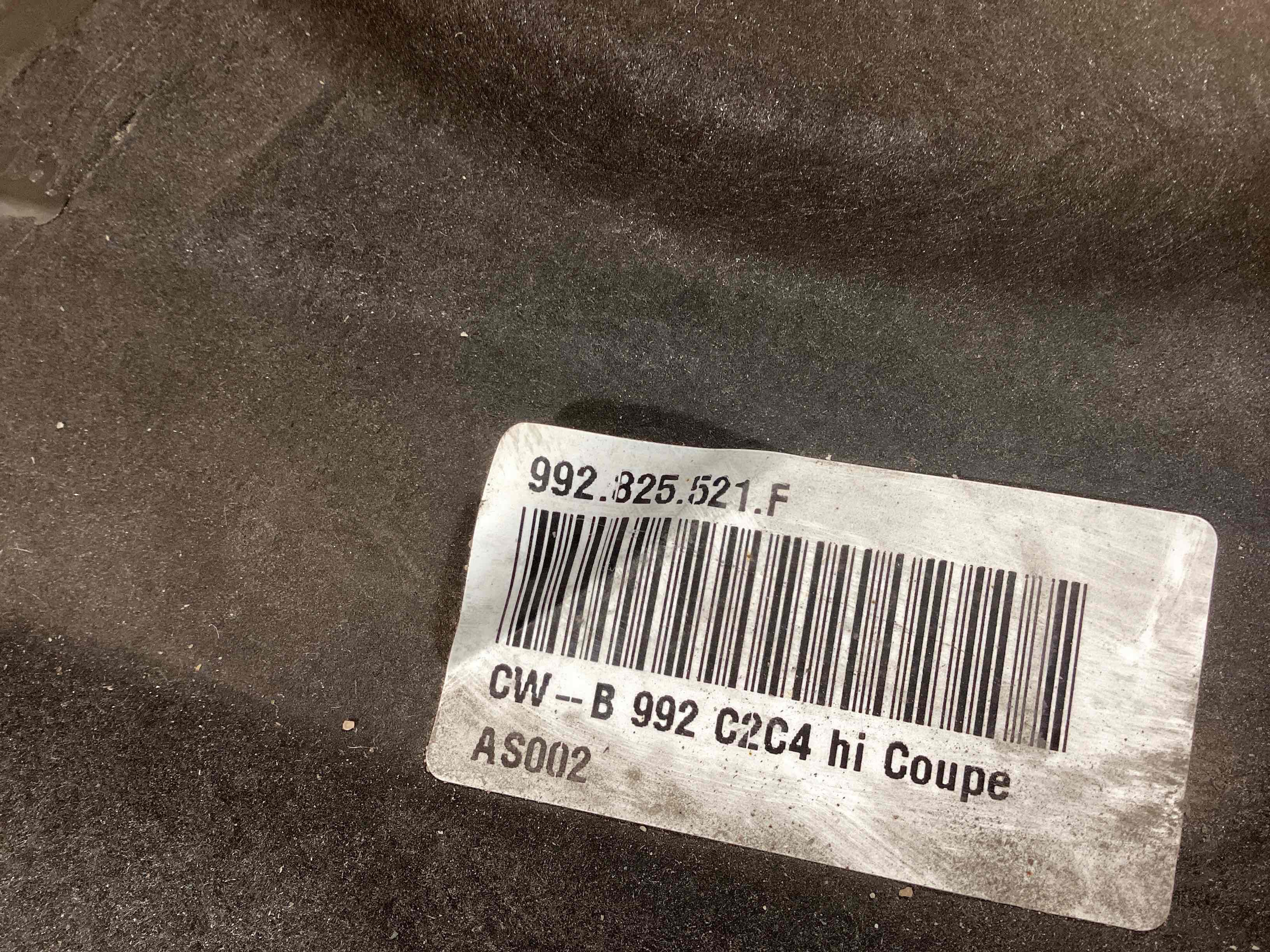 Защита днища кузова Porsche 911 261125-109