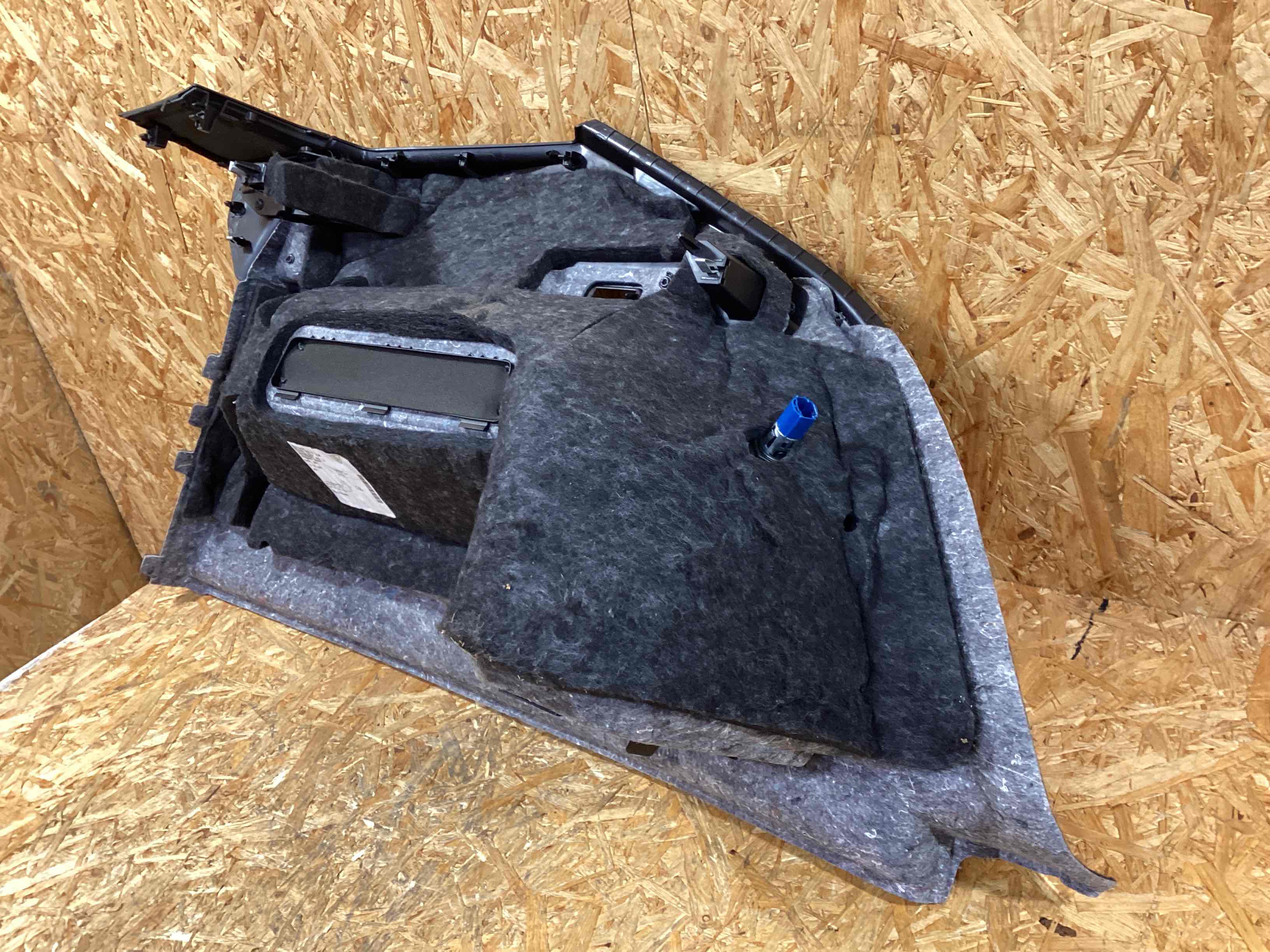 Обшивка салона Porsche Cayenne 261125-111