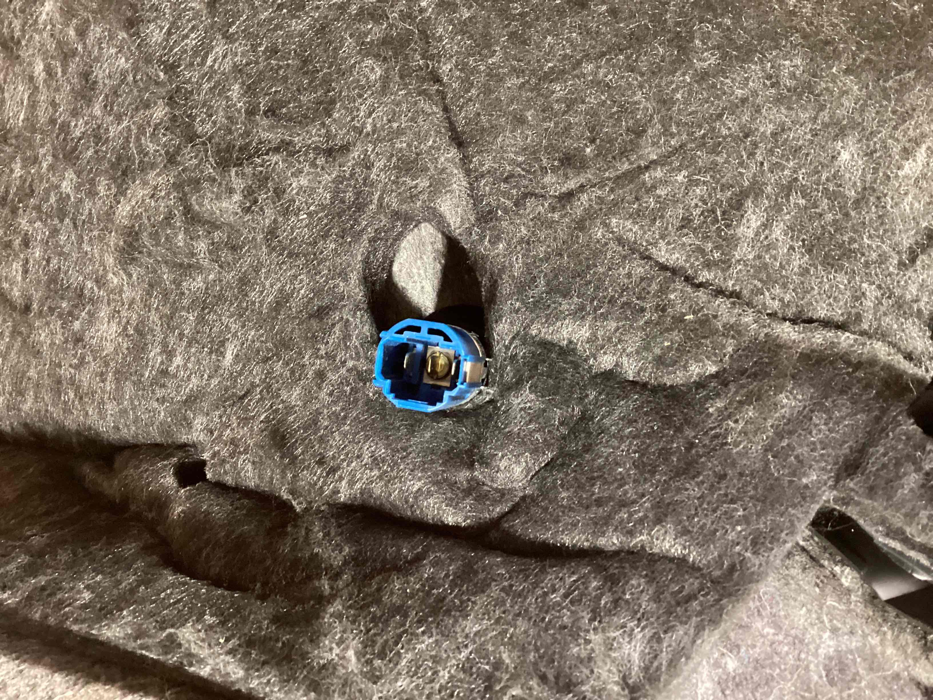 Обшивка салона Porsche Cayenne 261125-111