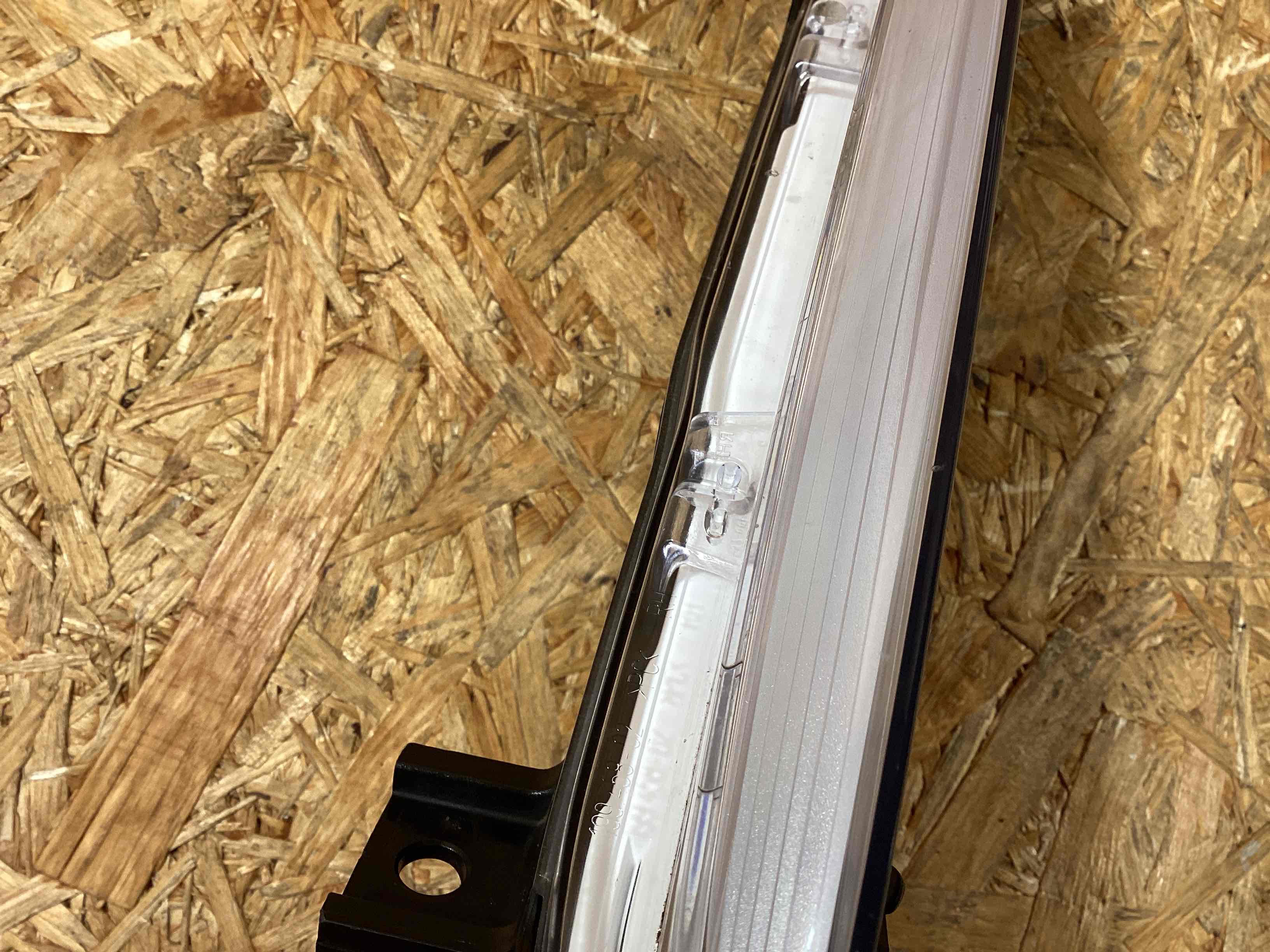 Фара противотуманная Porsche 911 261125-113