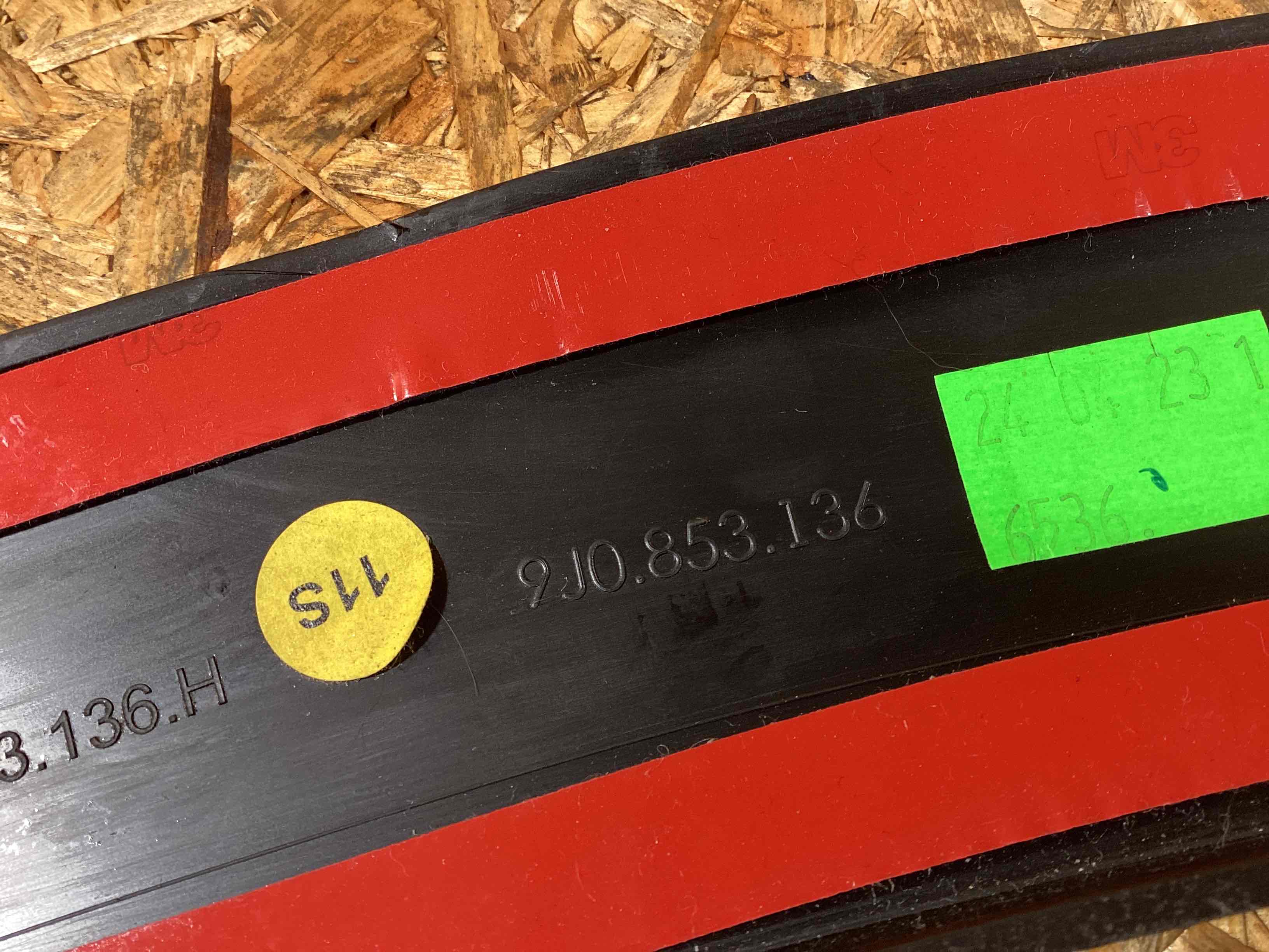 Молдинг арки, накладка на арку Porsche Taycan 261125-116