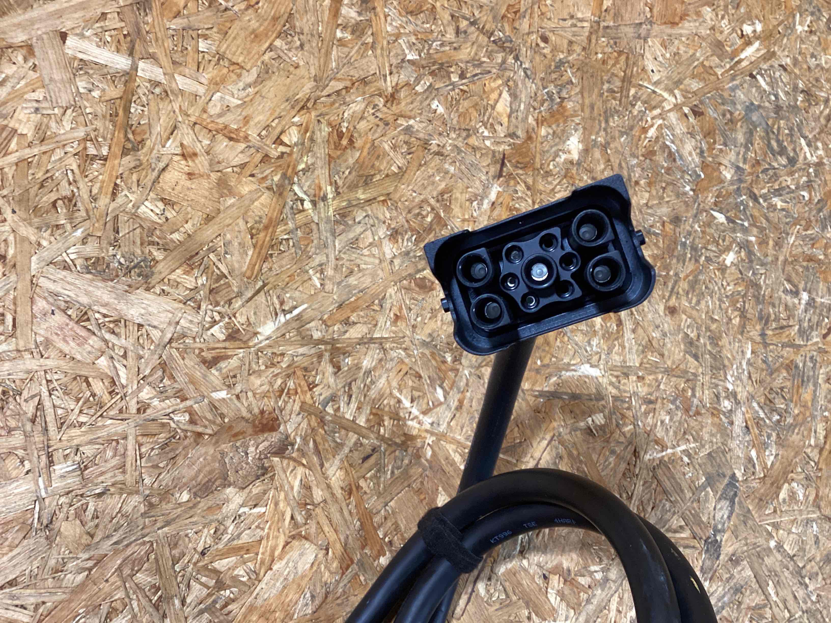 Провод силовой (проводка) Porsche Panamera 261125-119