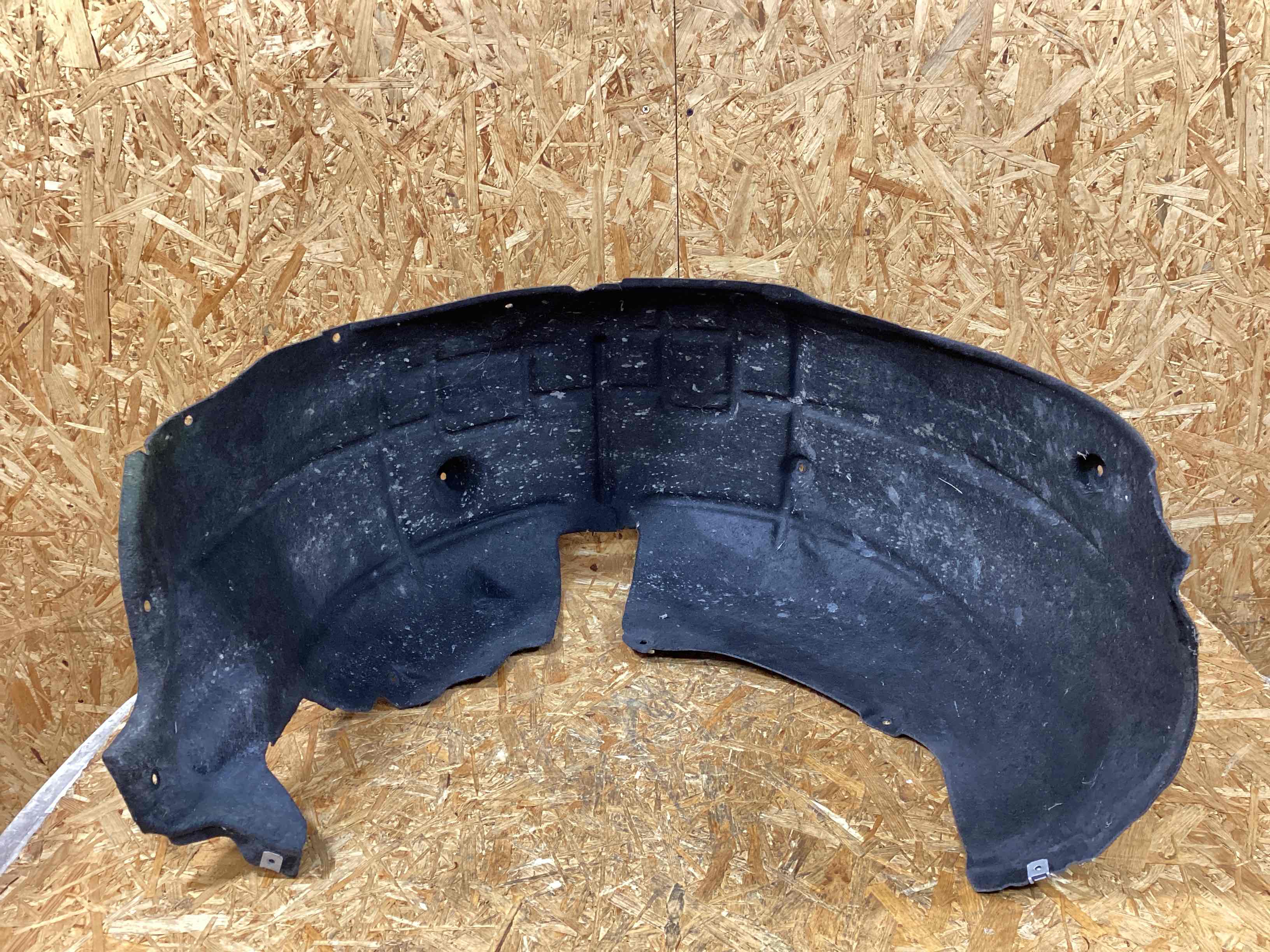 Защита арок задняя правая (подкрылок) Porsche Taycan 261125-126