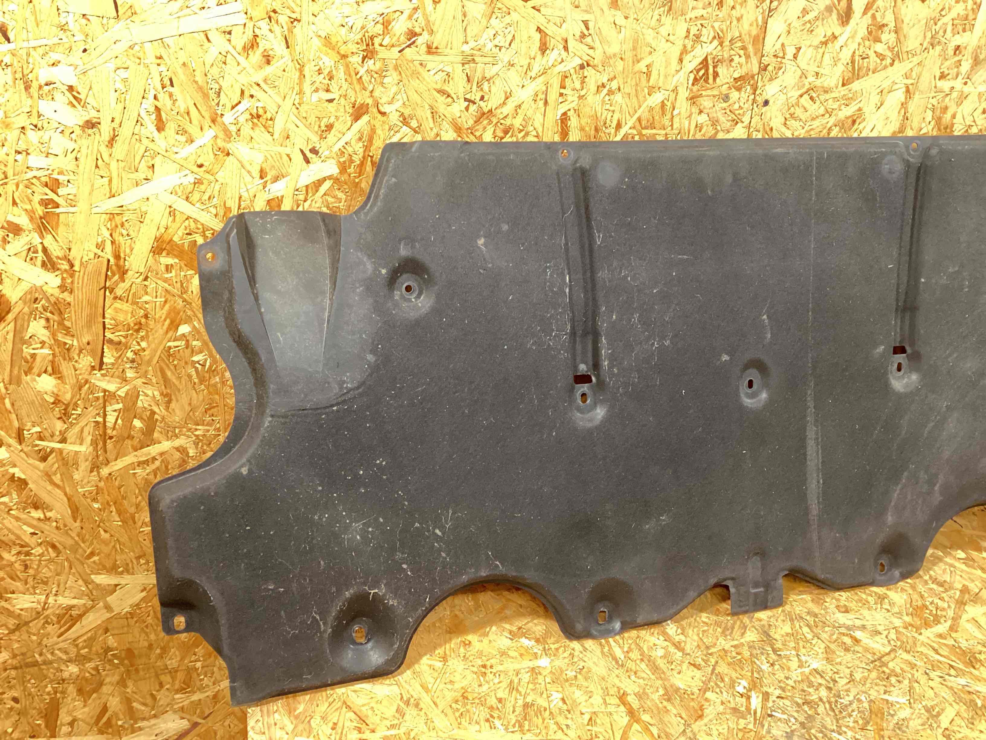 Защита днища кузова Porsche 911 261125-128