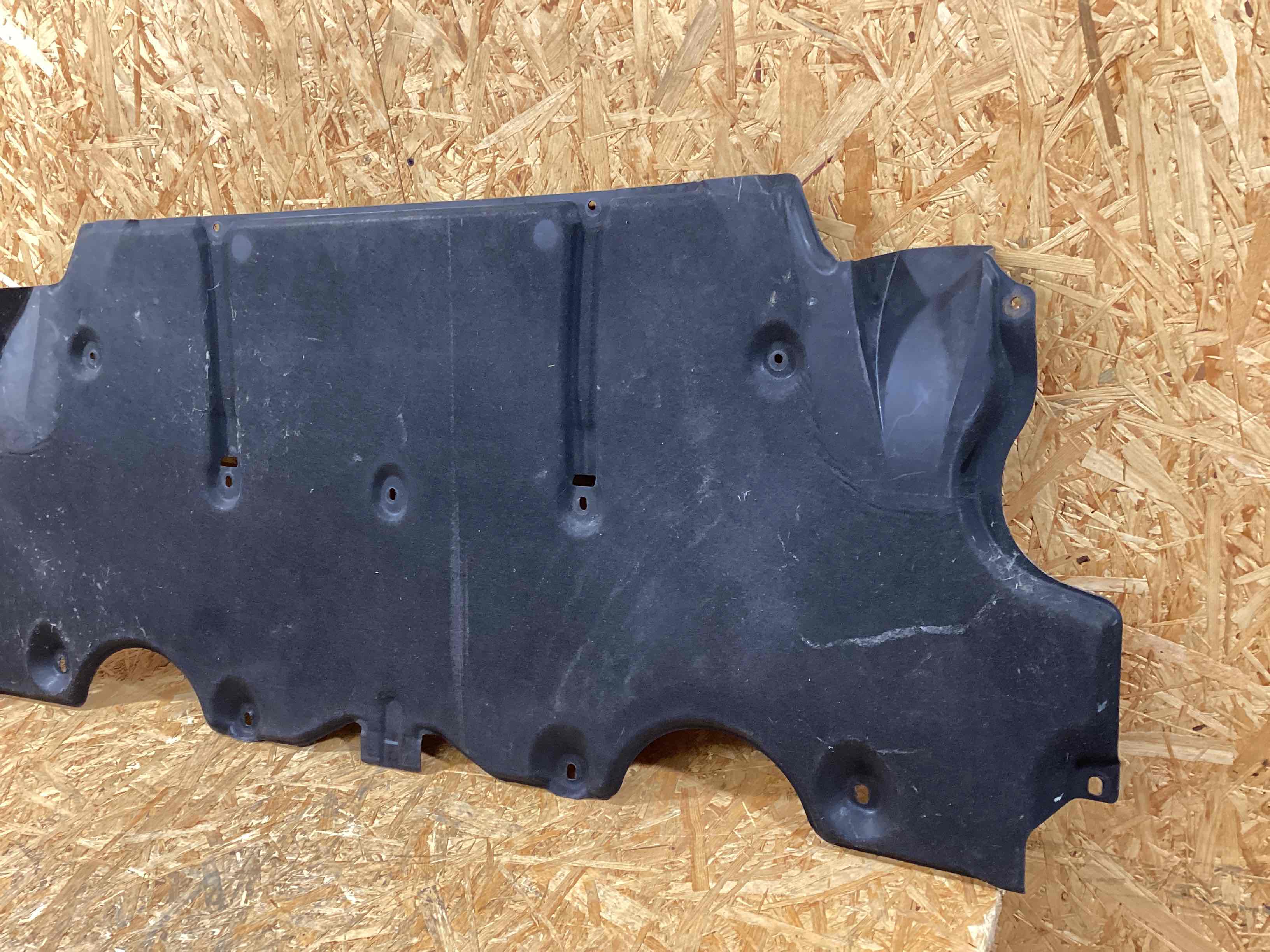 Защита днища кузова Porsche 911 261125-128