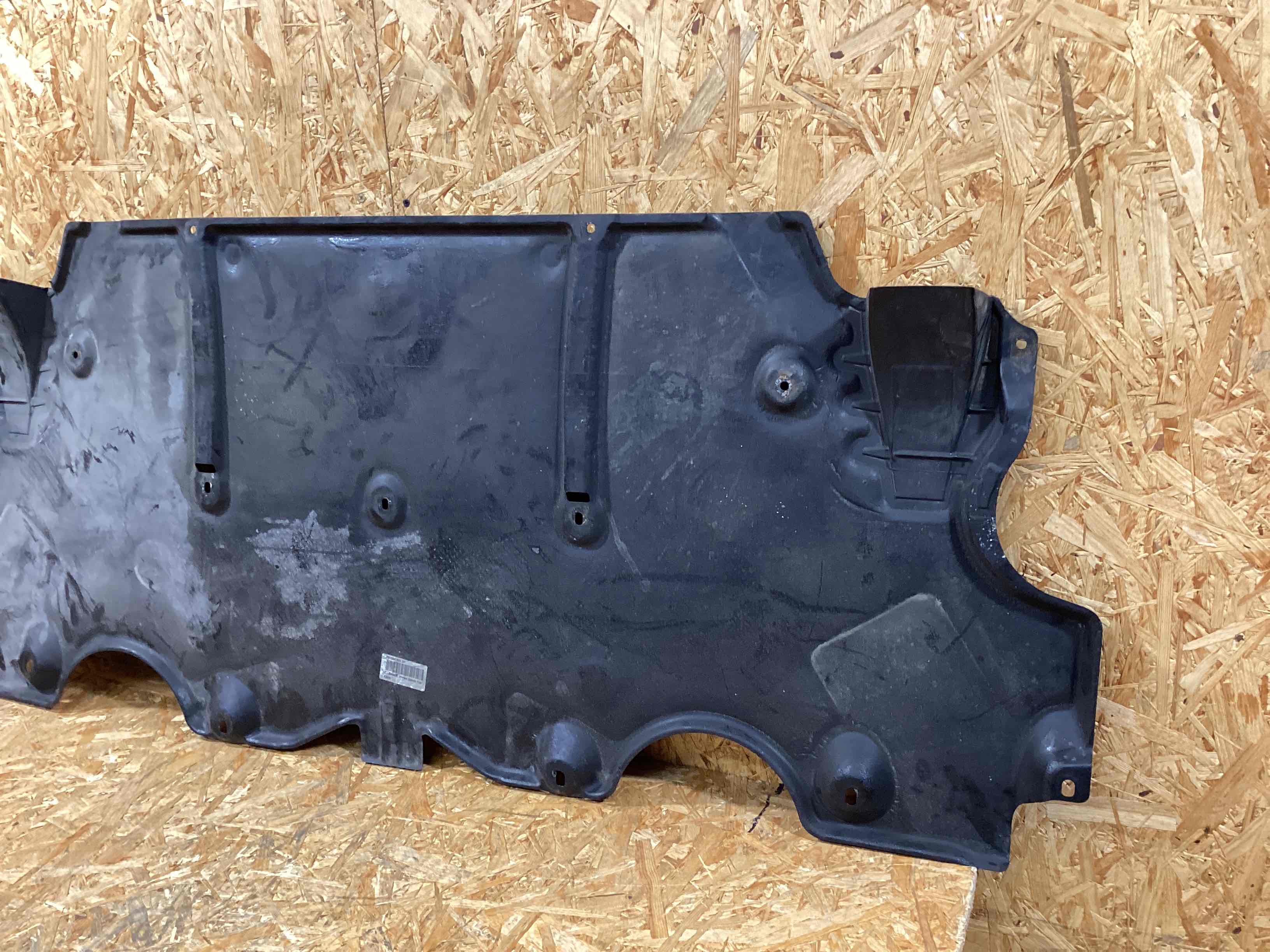 Защита днища кузова Porsche 911 261125-128