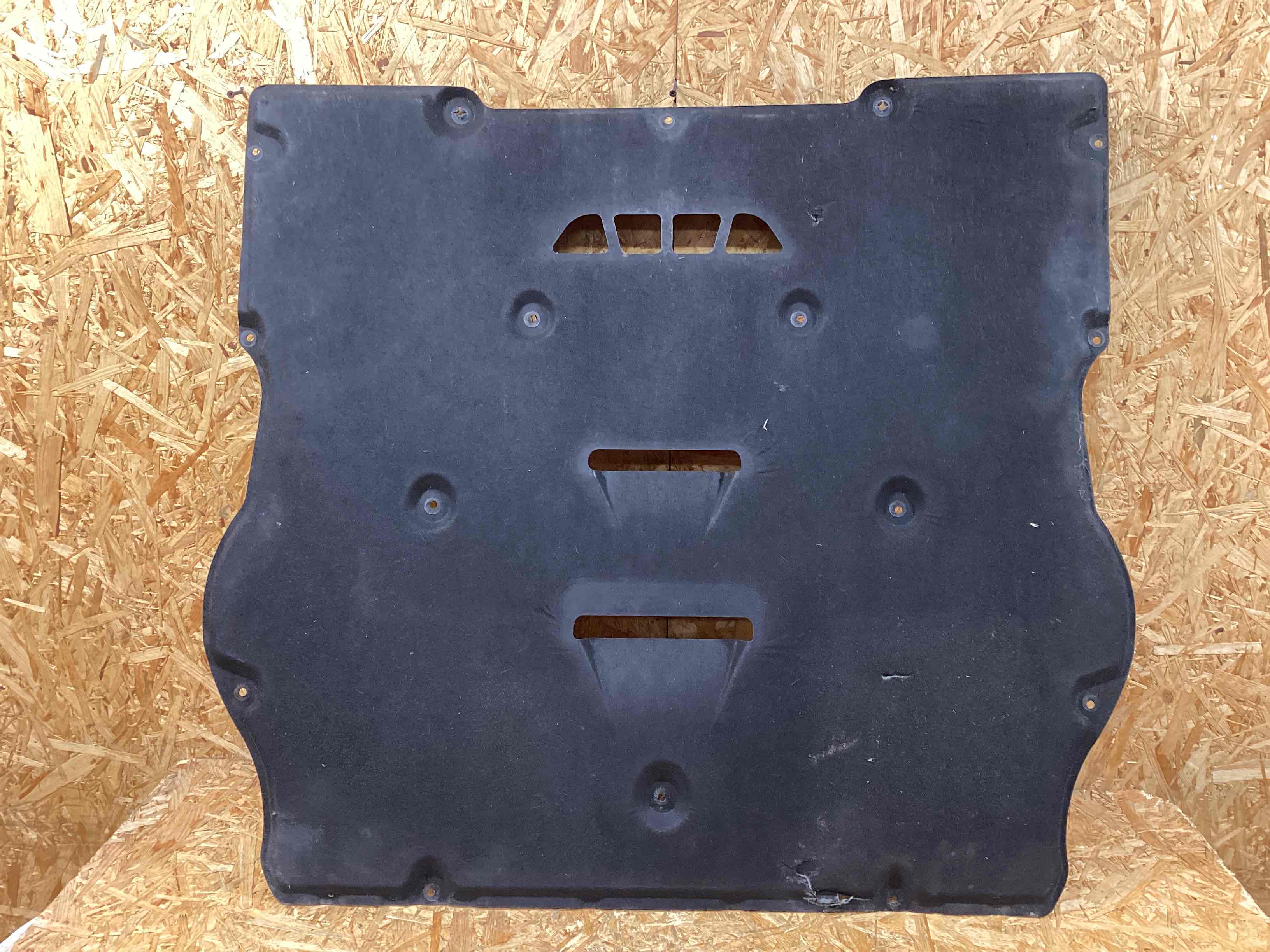 Защита днища кузова Porsche 911 261125-129