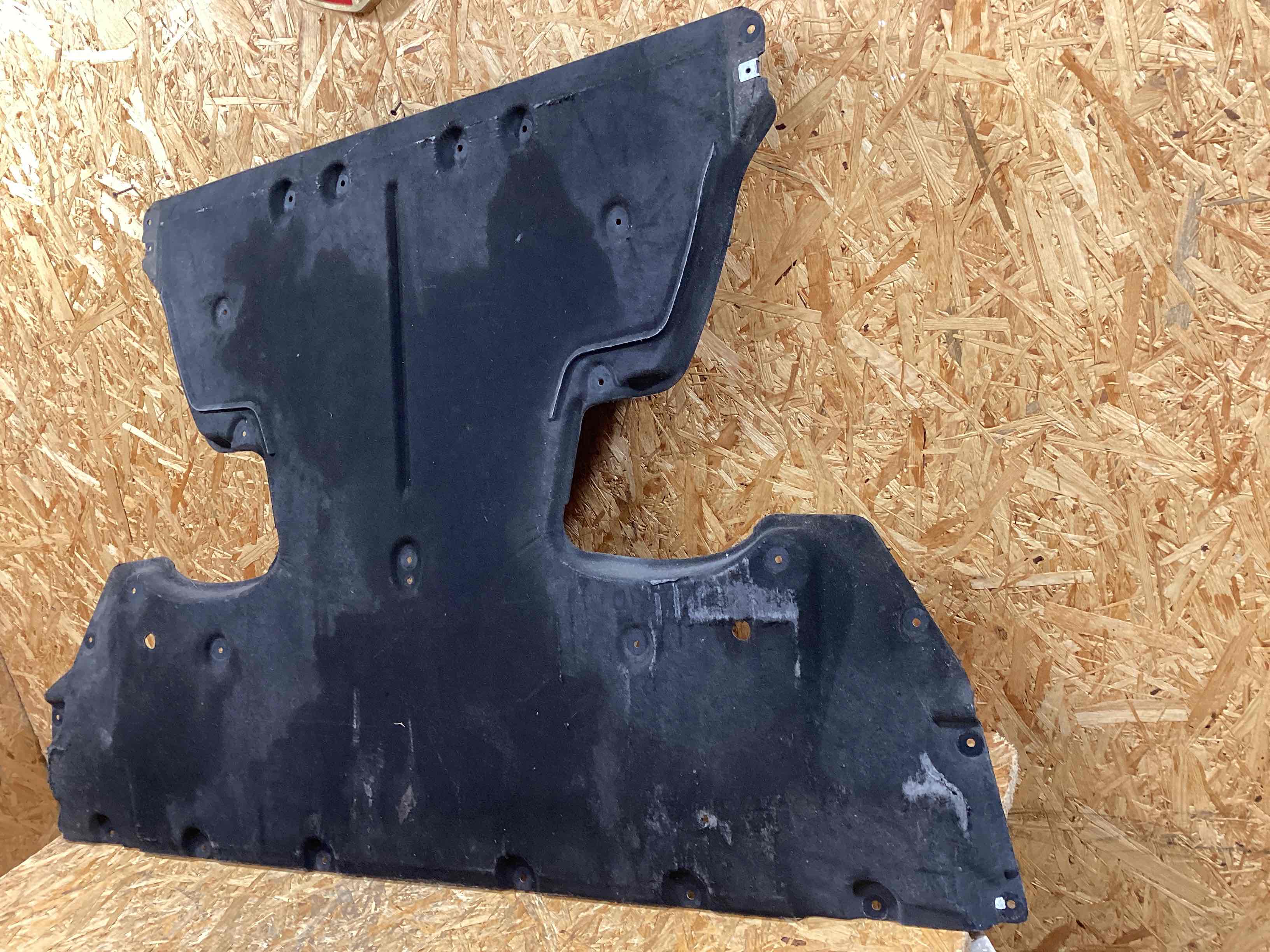 Защита днища кузова Porsche Taycan 261125-130