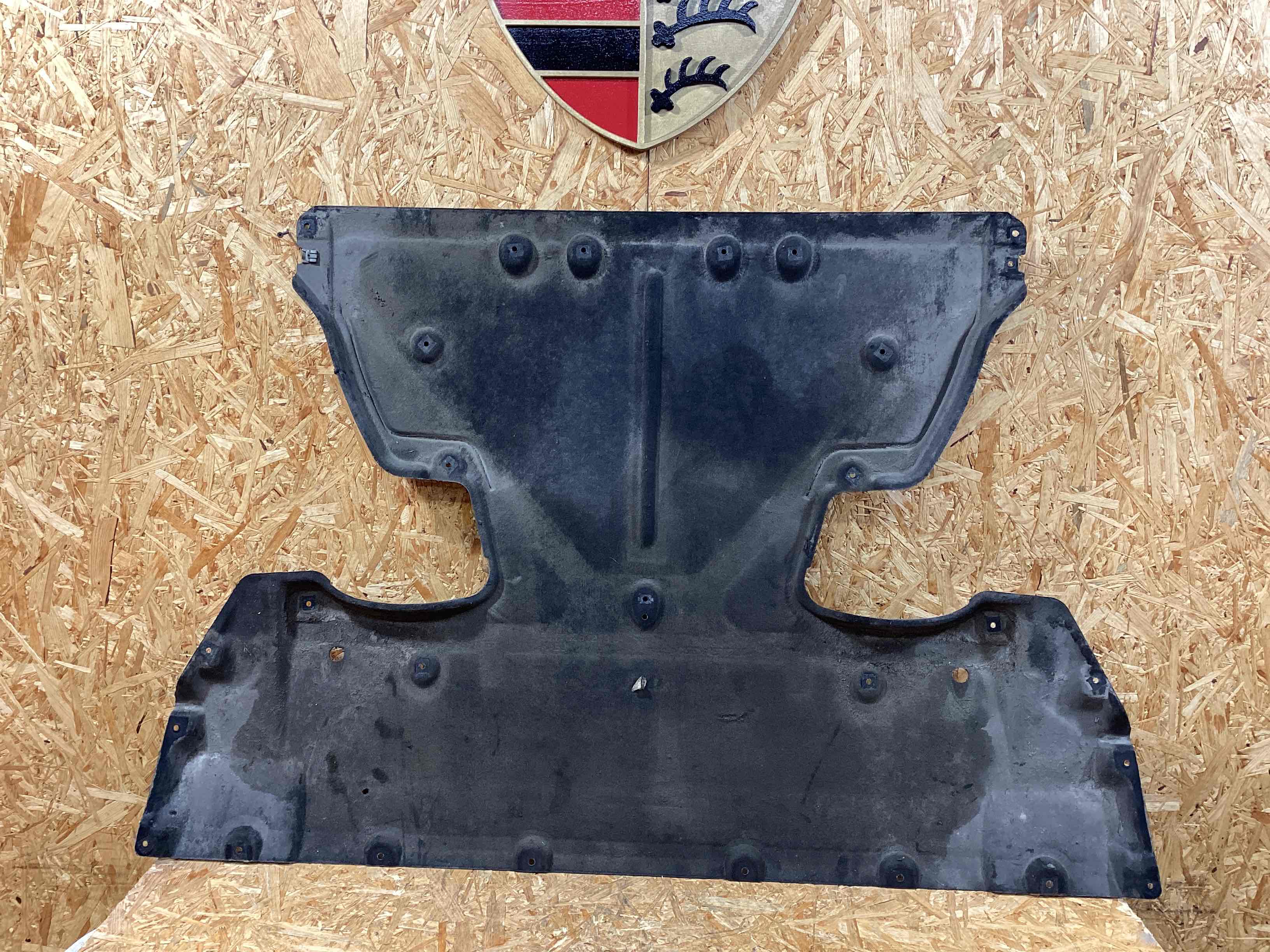 Защита днища кузова Porsche Taycan 261125-130