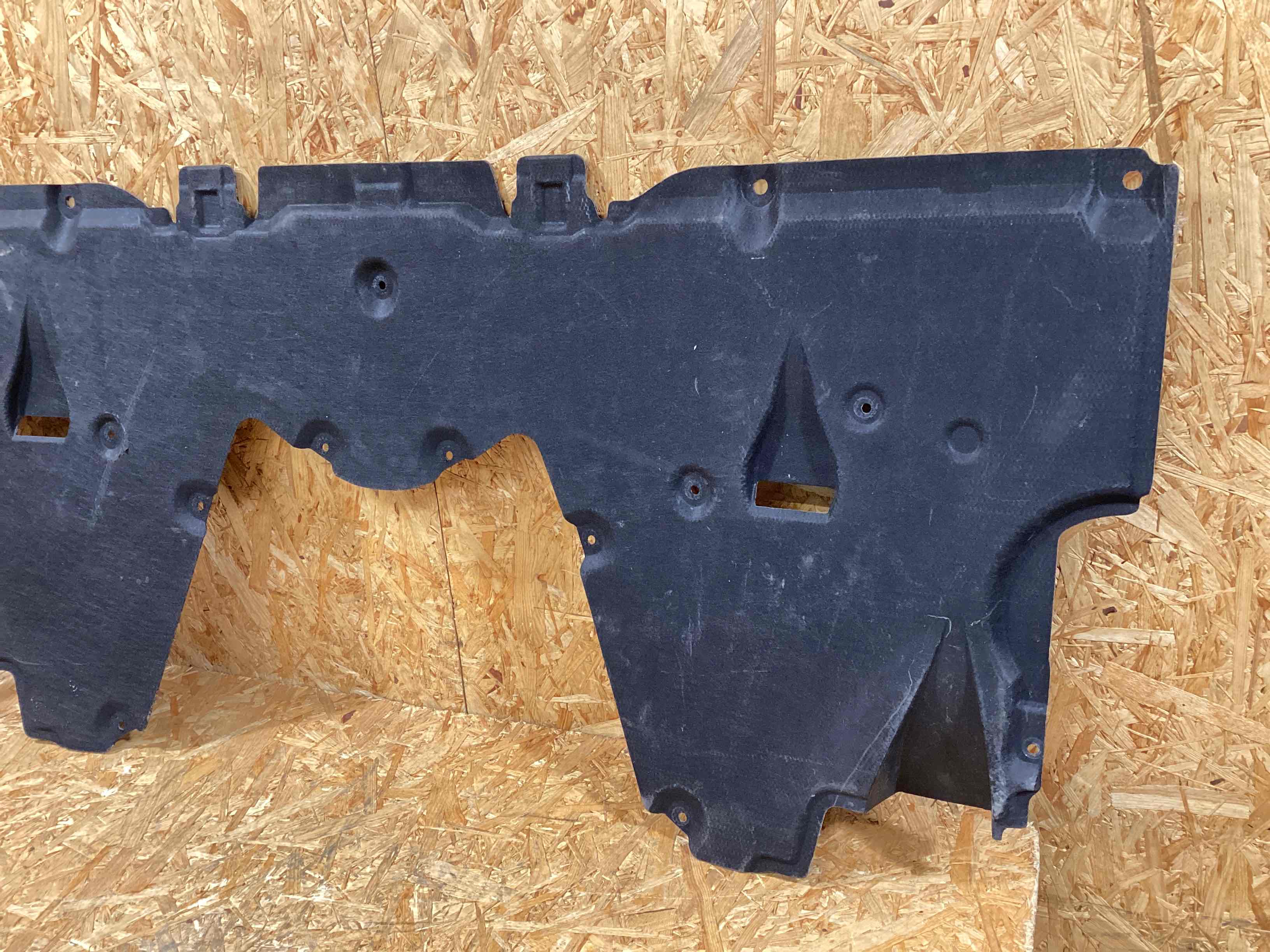 Защита днища кузова Porsche 911 261125-131