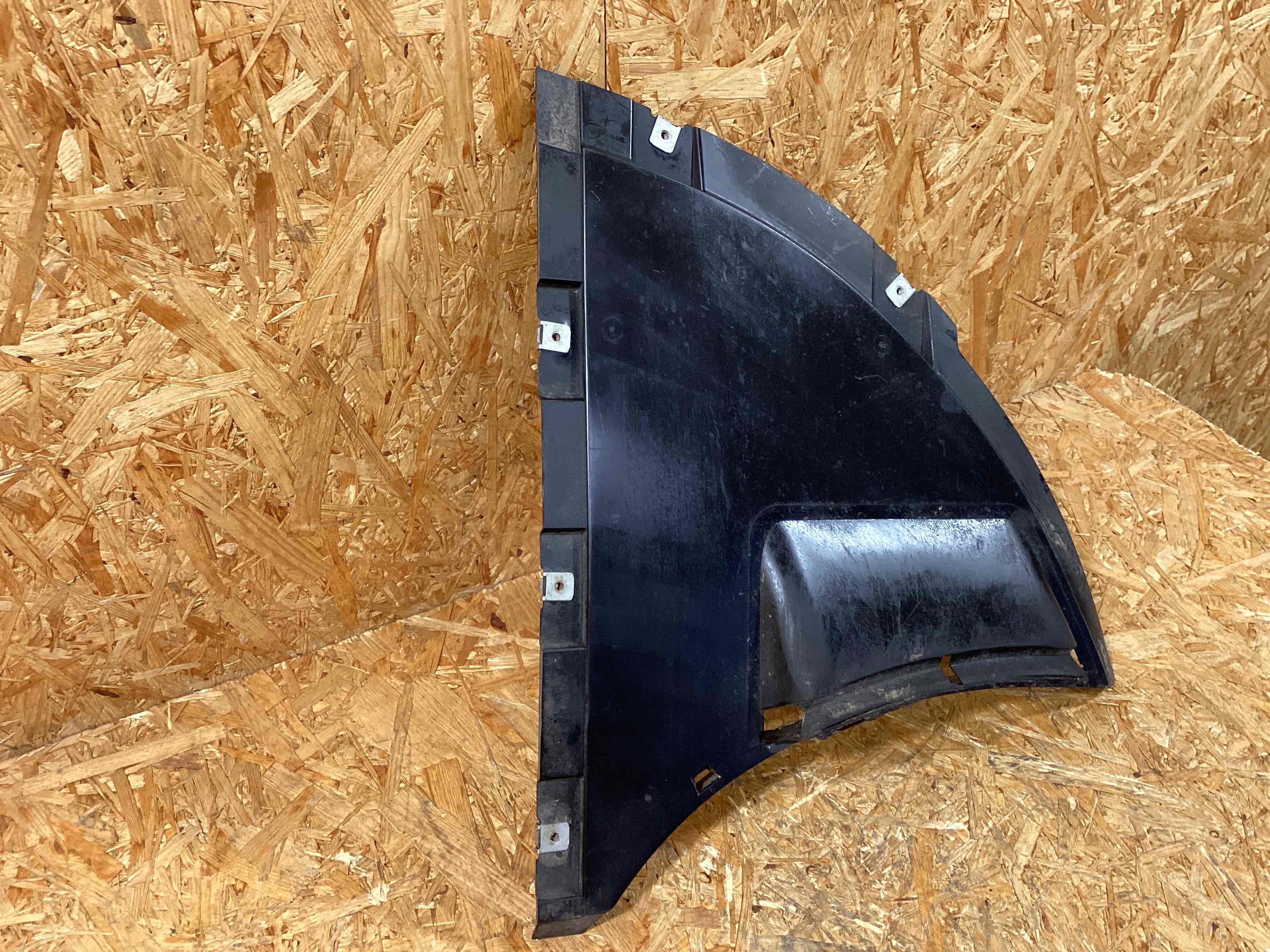 Защита арок передняя левая (подкрылок) Porsche Taycan 261125-133