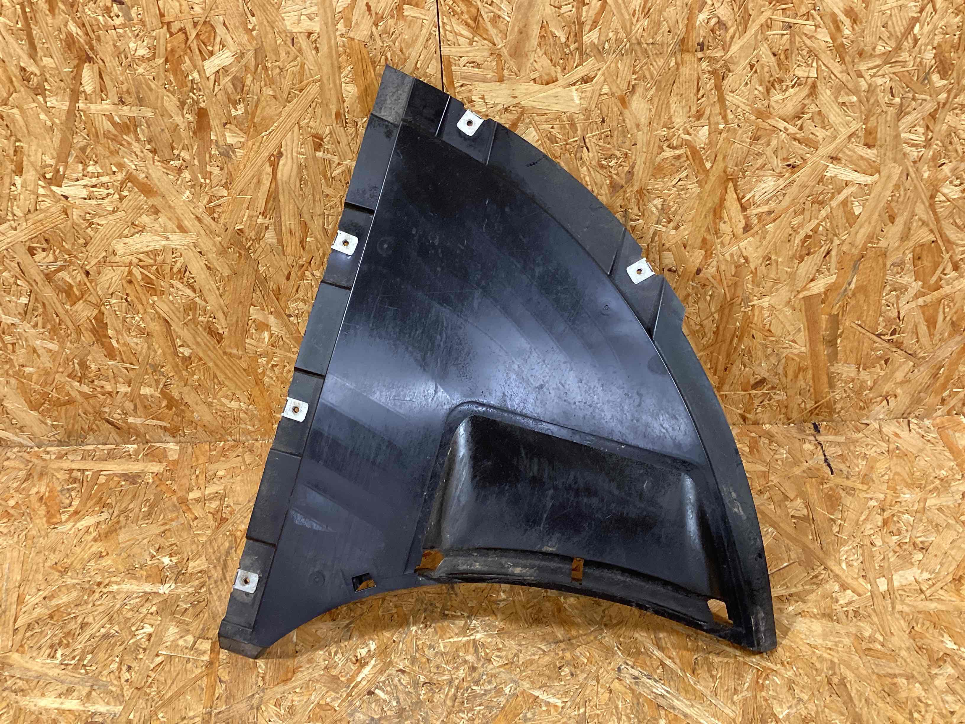 Защита арок передняя левая (подкрылок) Porsche Taycan 261125-133