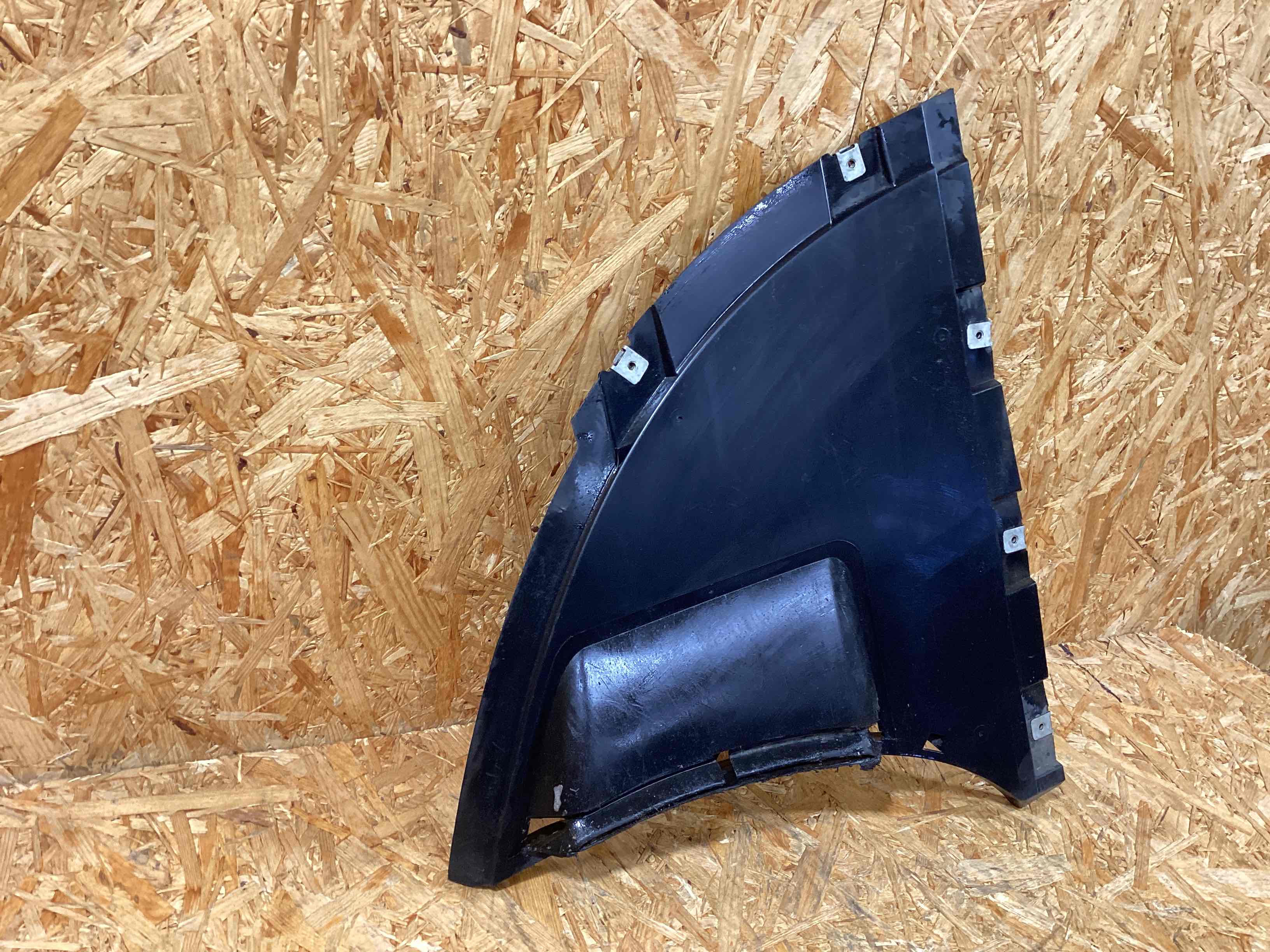 Защита арок передняя правая (подкрылок) Porsche Taycan 261125-134