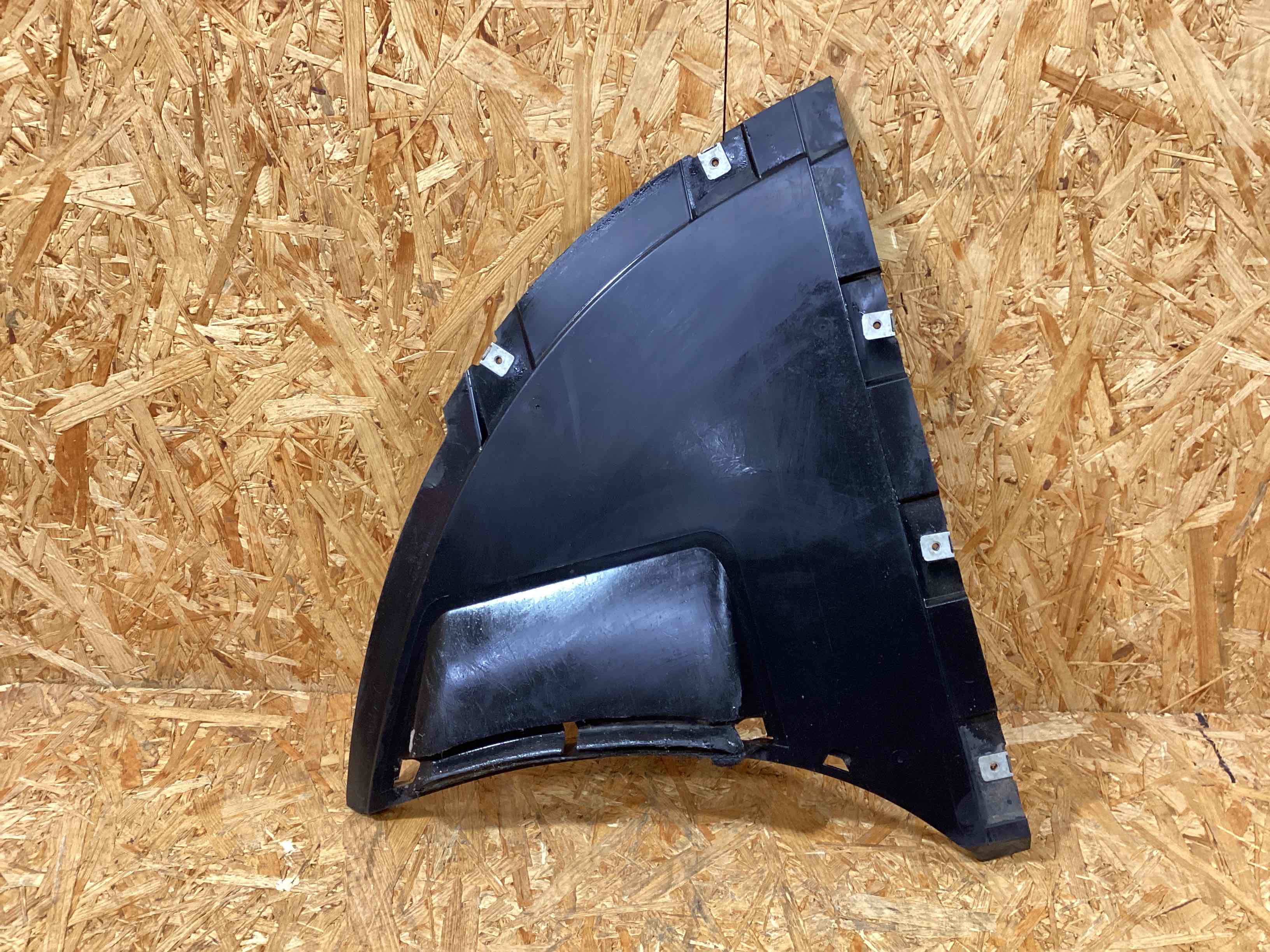 Защита арок передняя правая (подкрылок) Porsche Taycan 261125-134