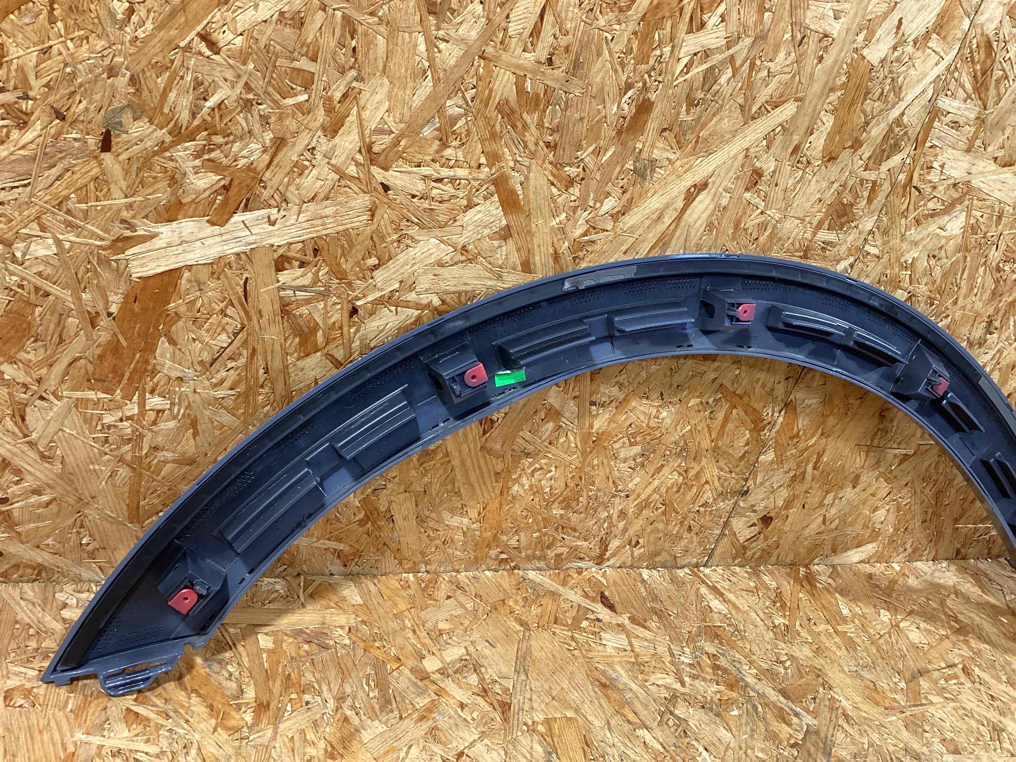 Молдинг арки, накладка на арку Porsche Cayenne 261125-135