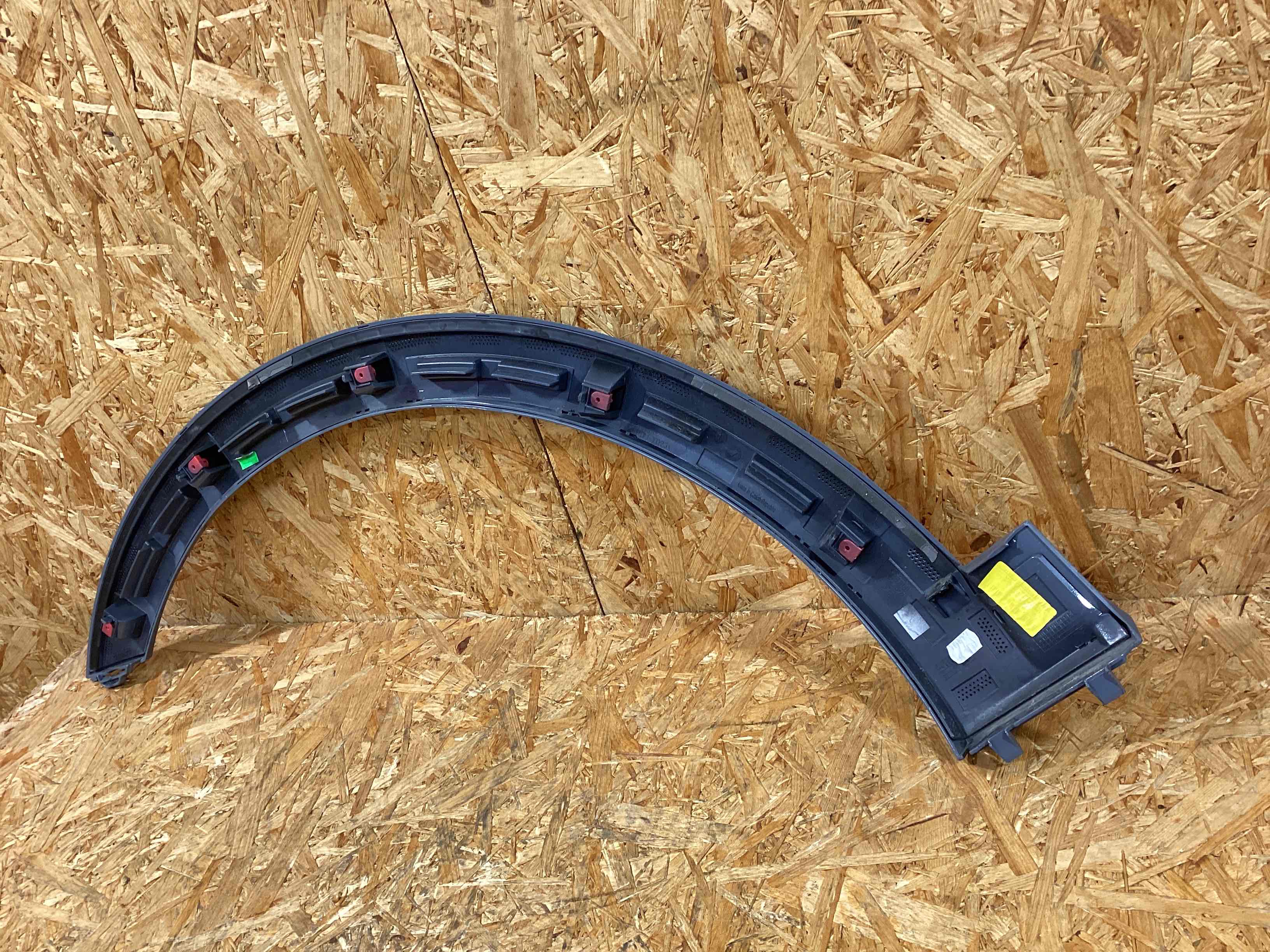 Молдинг арки, накладка на арку Porsche Cayenne 261125-135