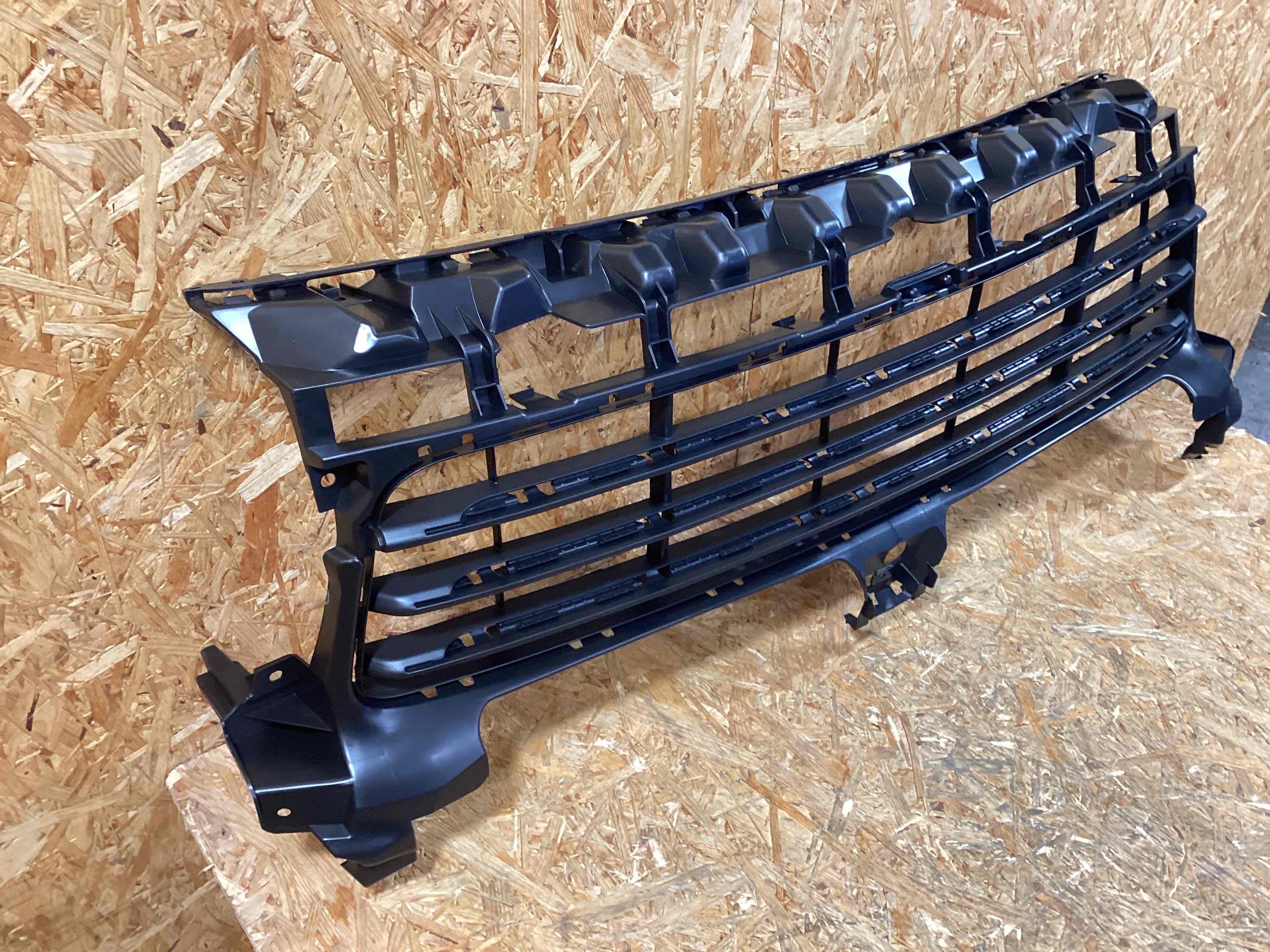 Заглушка, вставка (решетка) в бампер Porsche Cayenne 270126-102