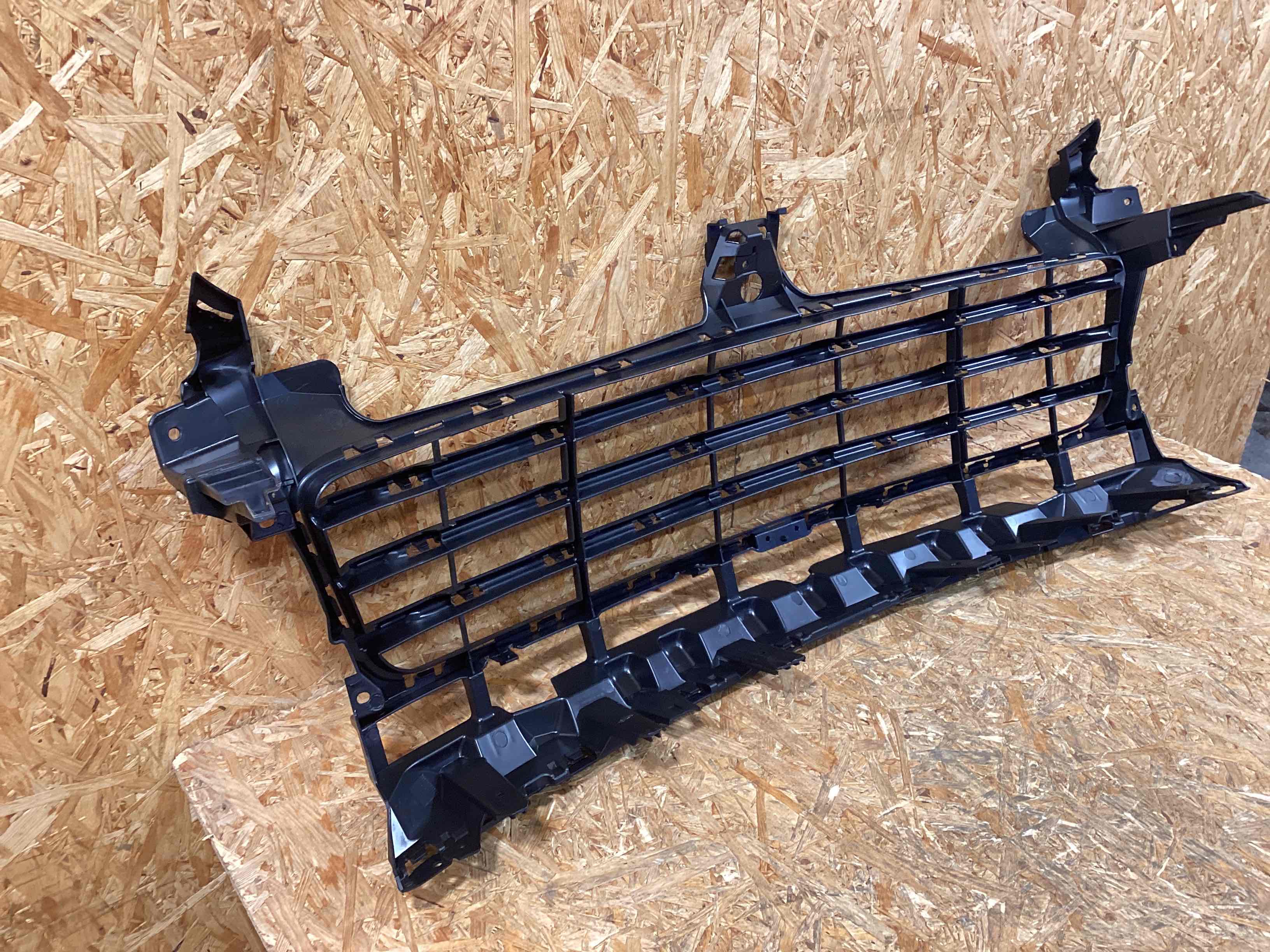 Заглушка, вставка (решетка) в бампер Porsche Cayenne 270126-102