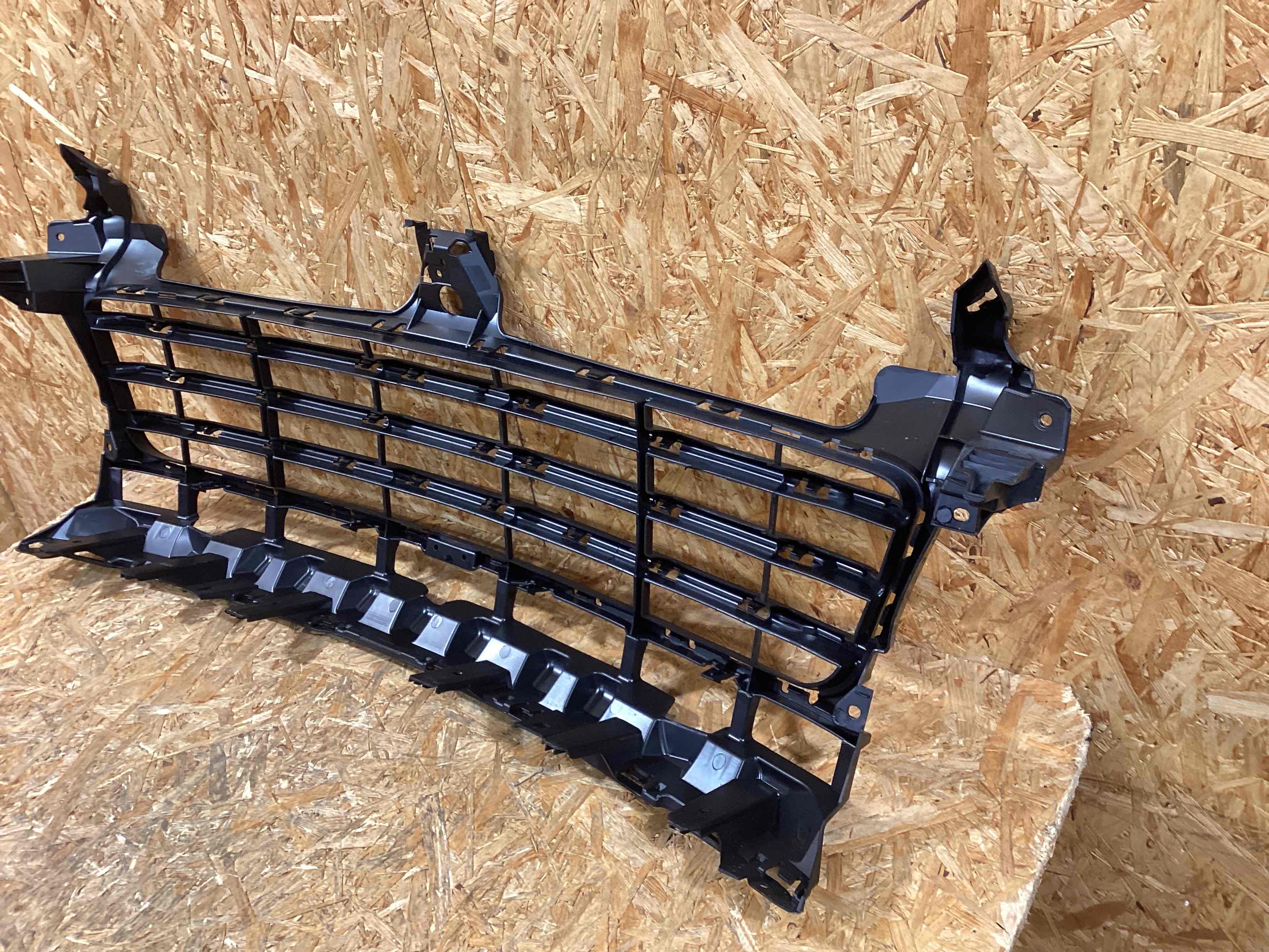 Заглушка, вставка (решетка) в бампер Porsche Cayenne 270126-102