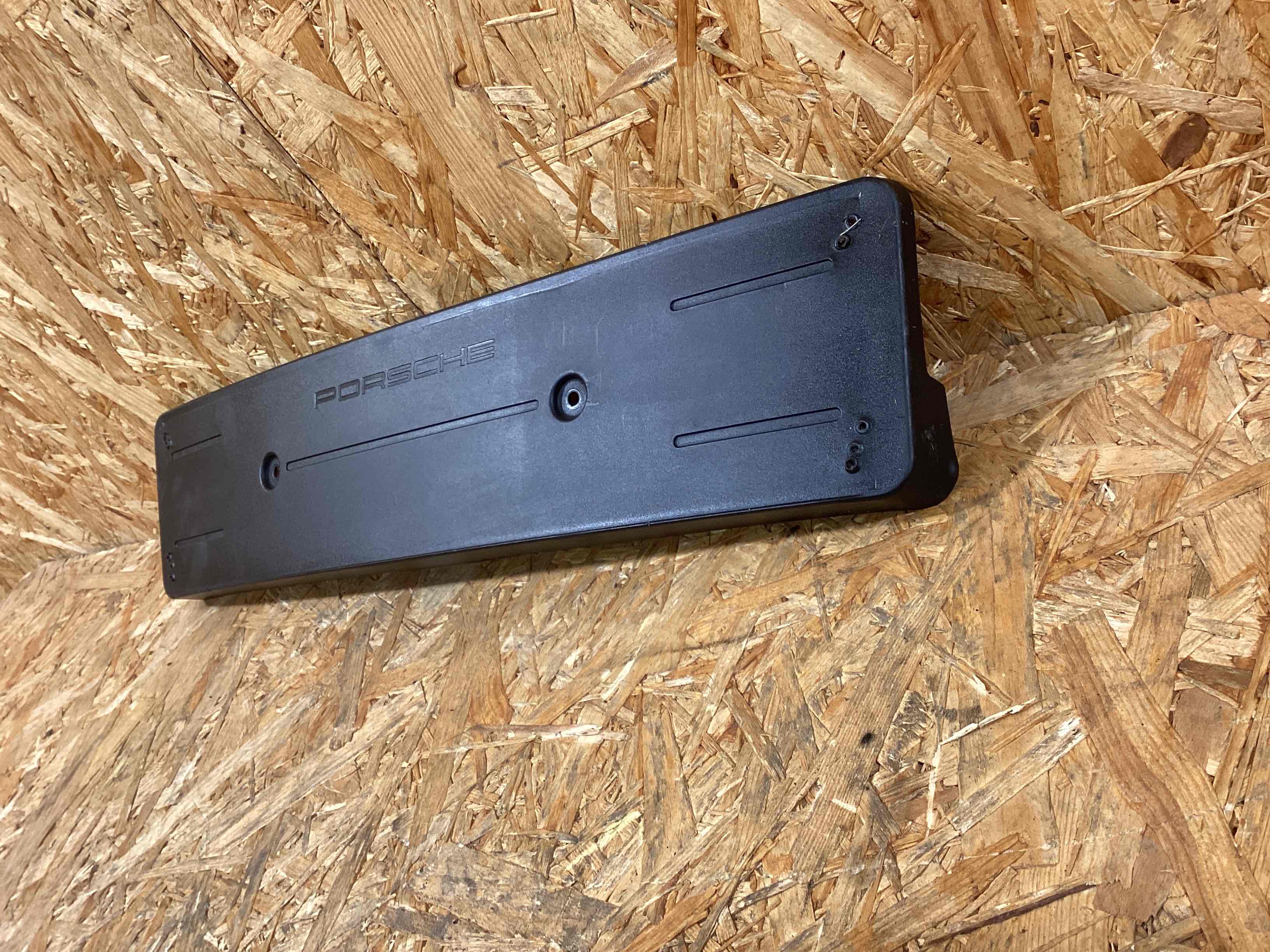 Накладка на бампер Porsche 718 Cayman 270126-109