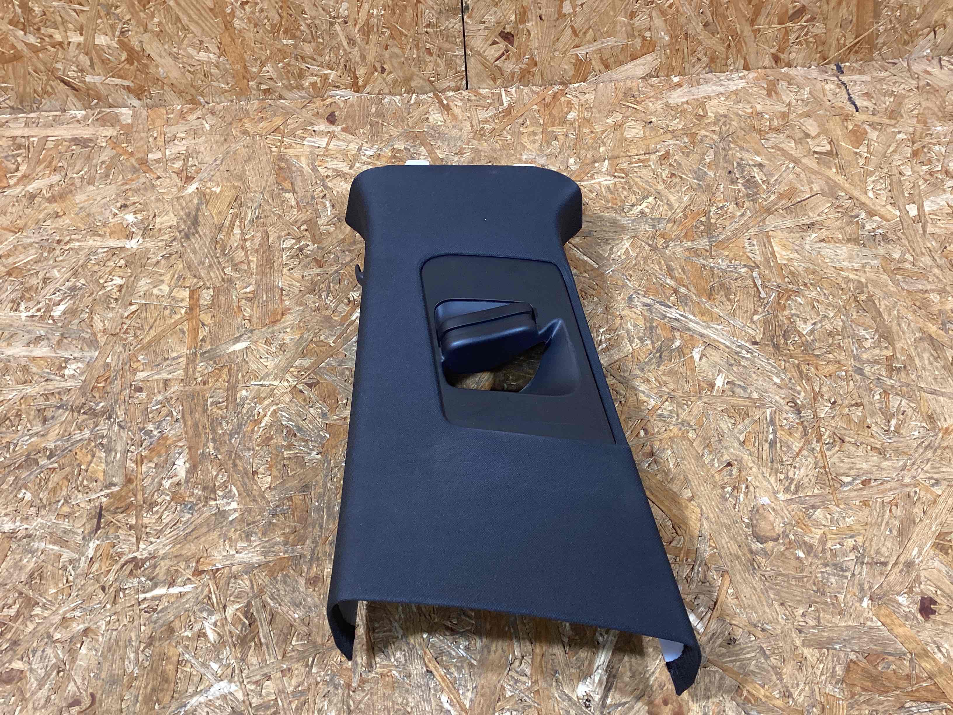 Элемент отделки салона, багажника Porsche Macan 270126-110