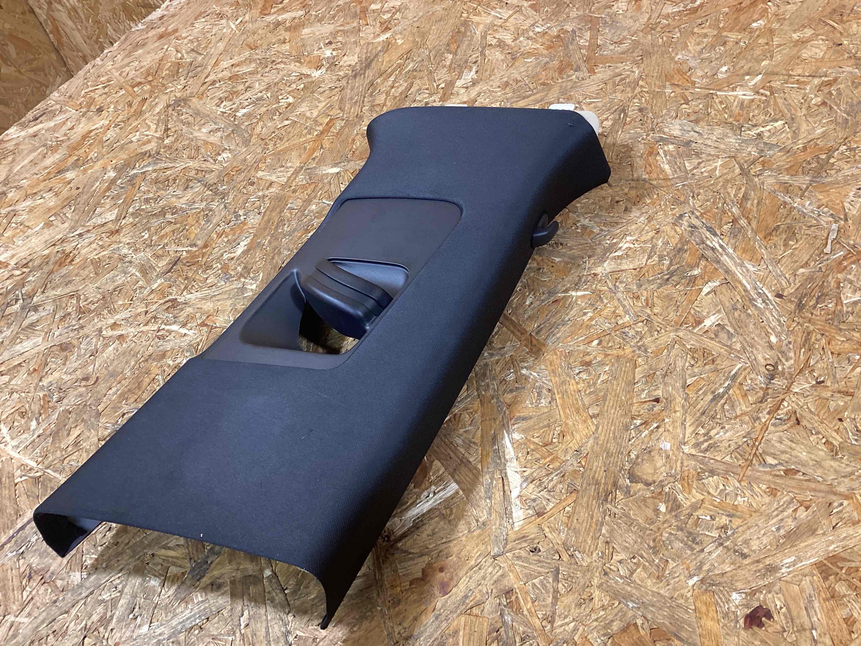 Элемент отделки салона, багажника Porsche Macan 270126-111