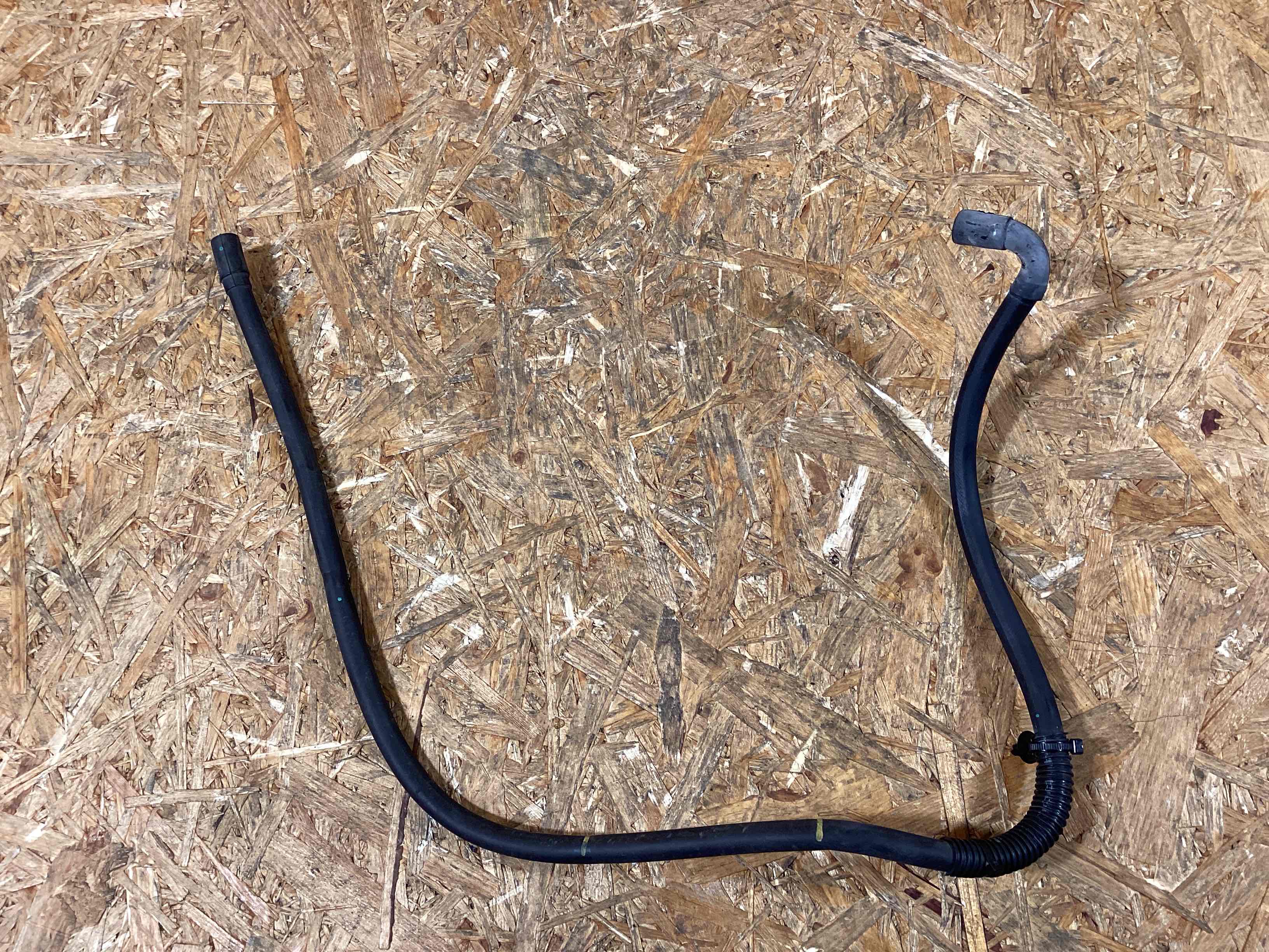 Патрубок Porsche Macan 270126-114