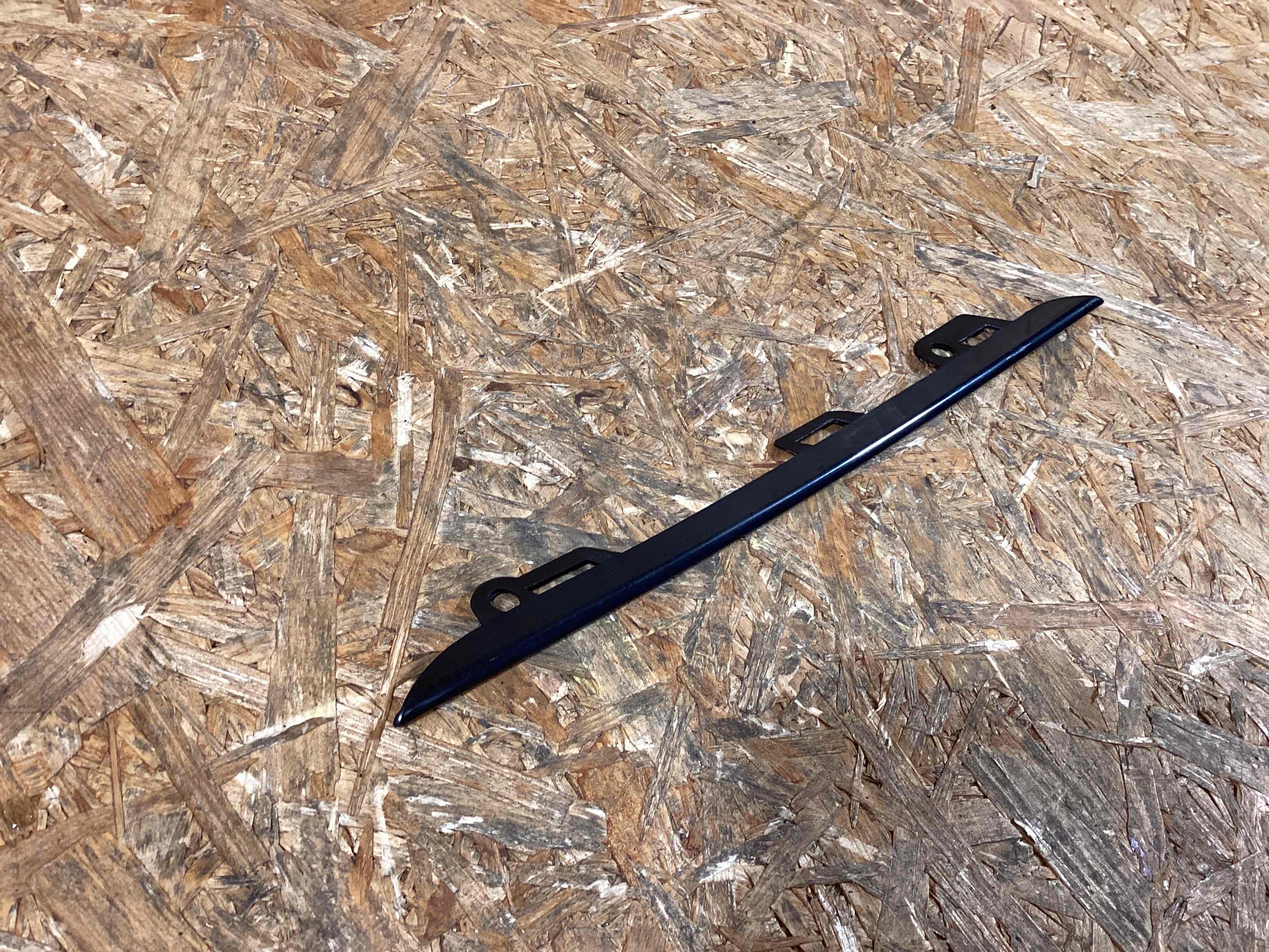 Заглушка, вставка (решетка) в бампер Porsche Cayenne 270126-122