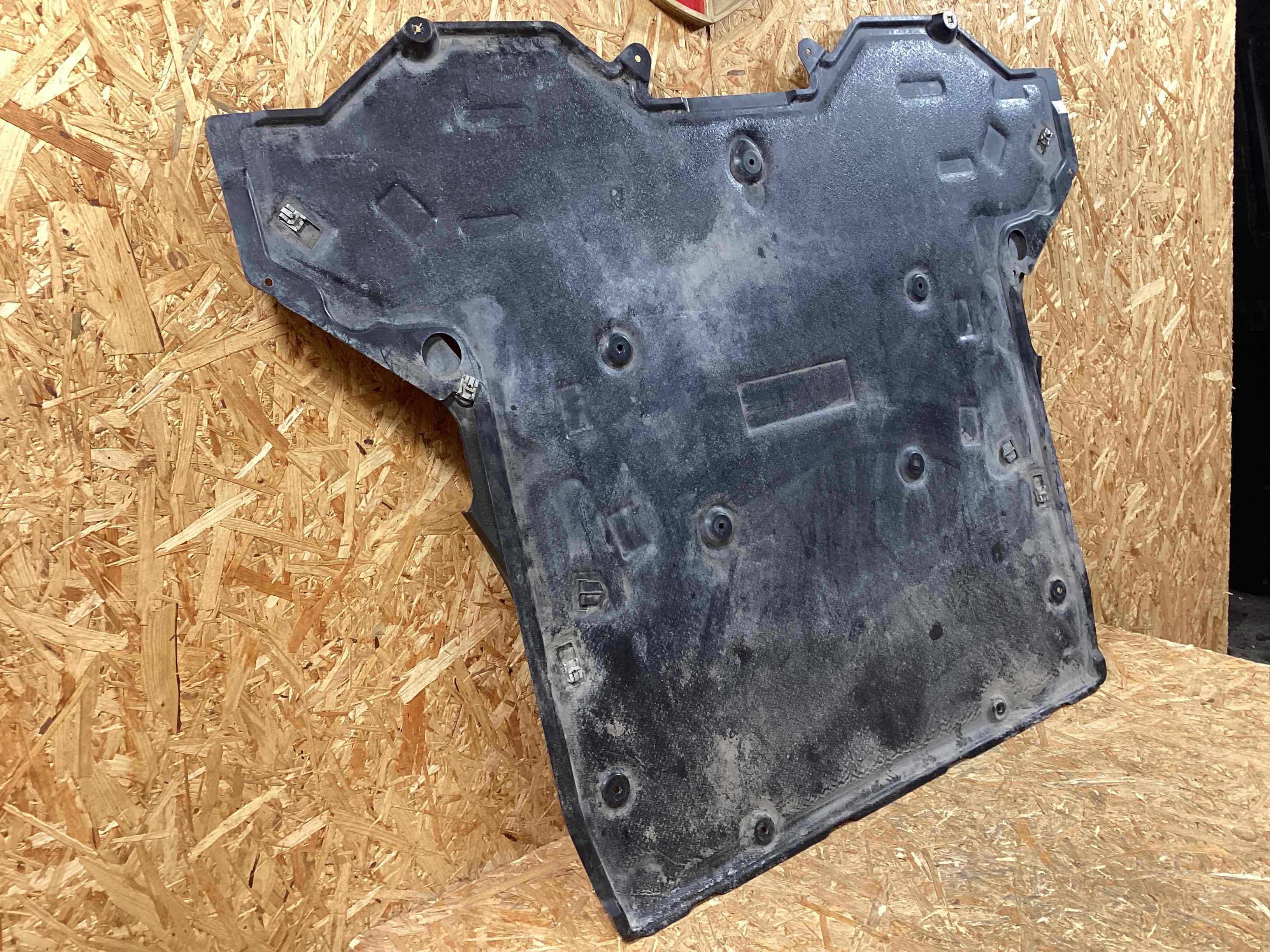 Защита днища кузова Porsche 911 270126-124