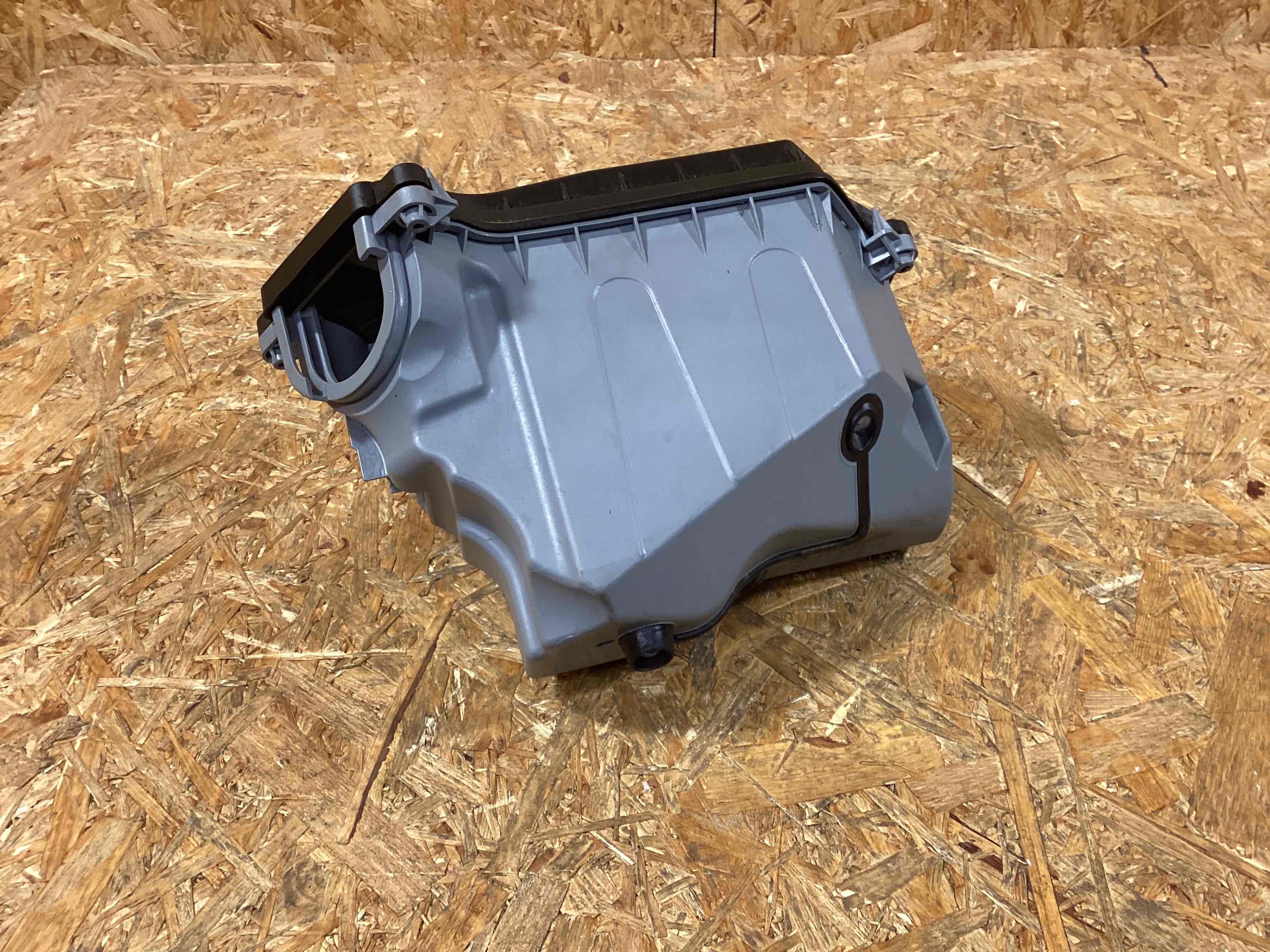 Крышка, корпус блока предохранителей Porsche Macan 270126-125