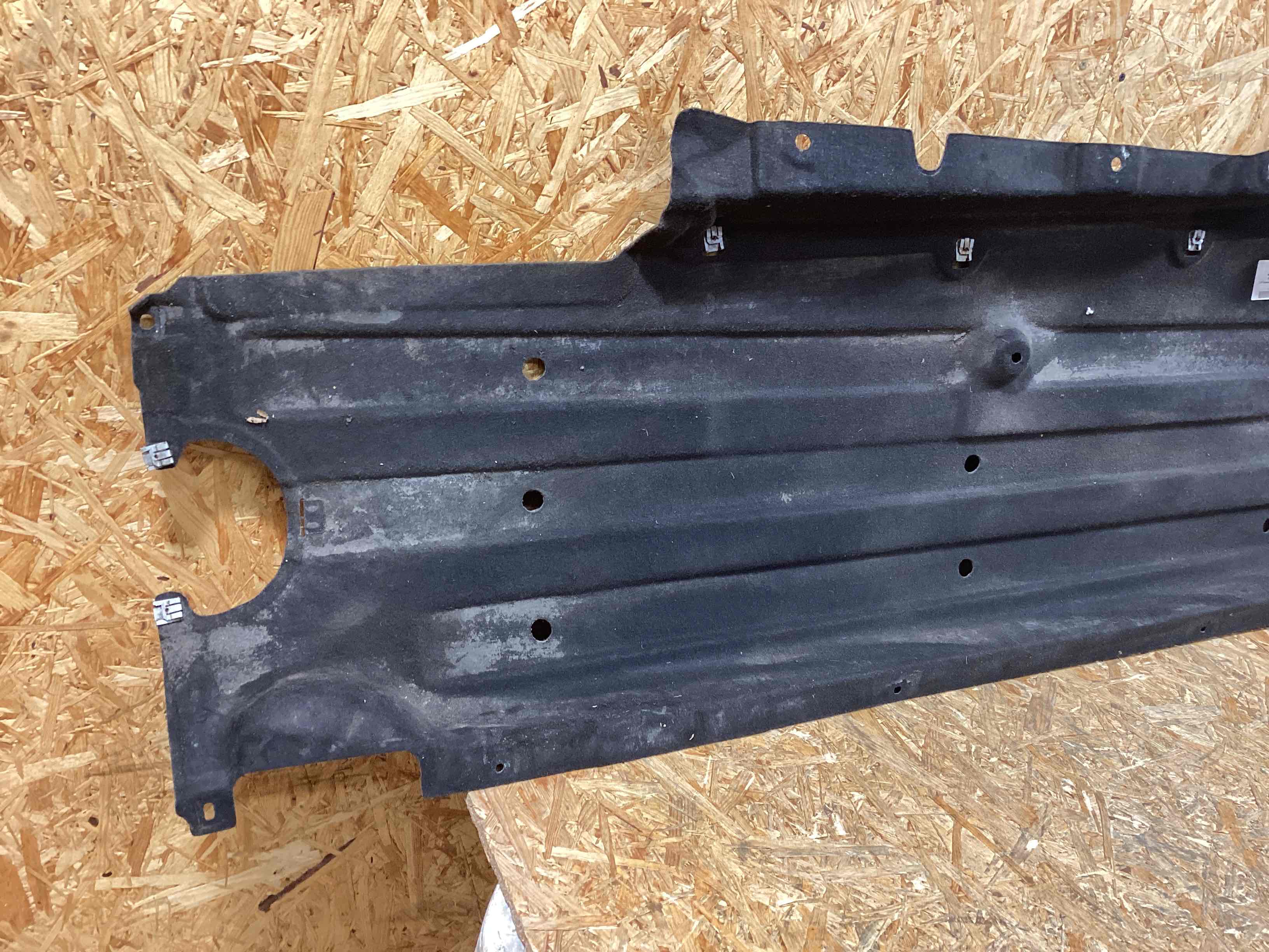 Защита днища кузова Porsche Macan 270126-127