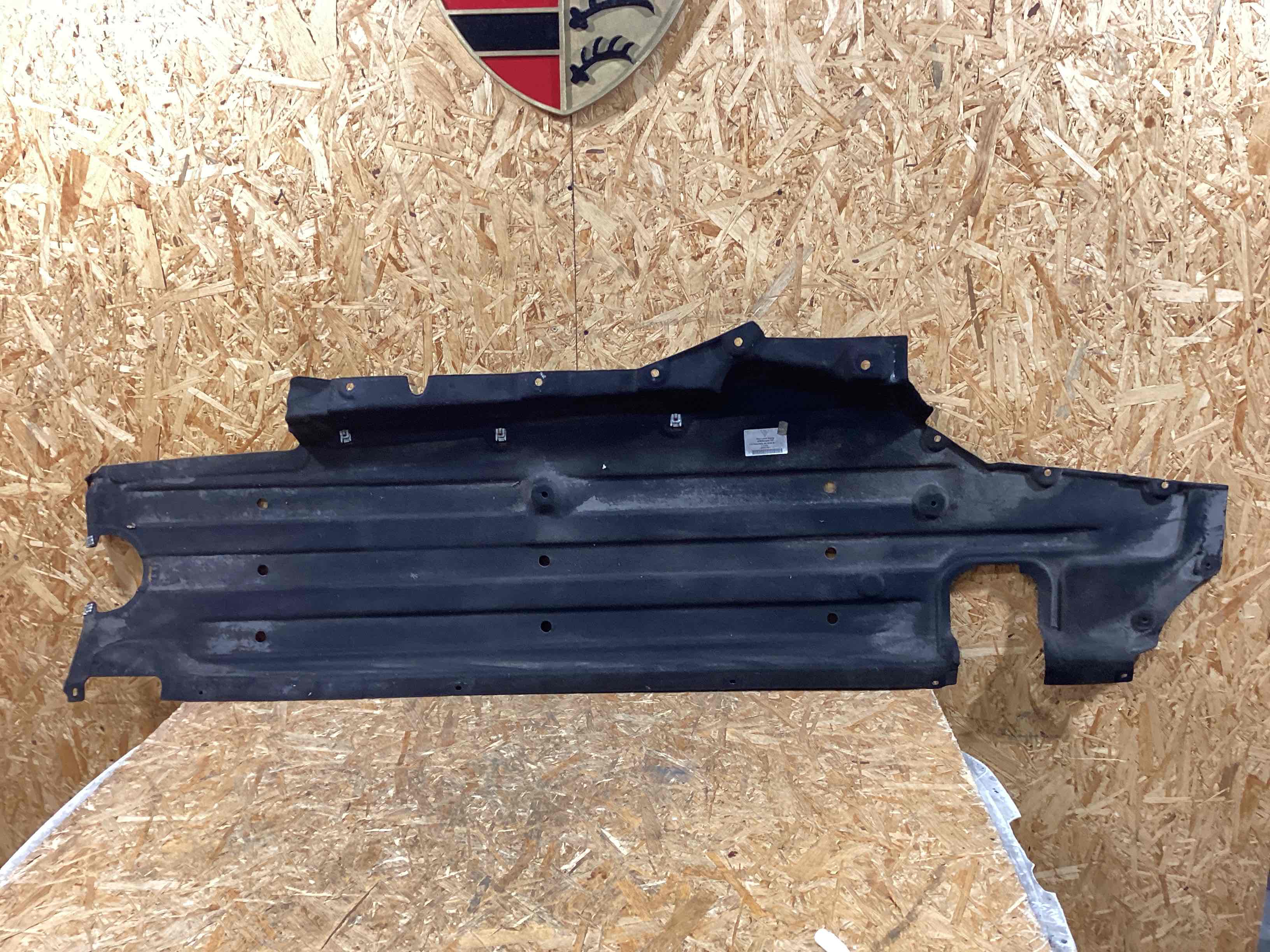 Защита днища кузова Porsche Macan 270126-127