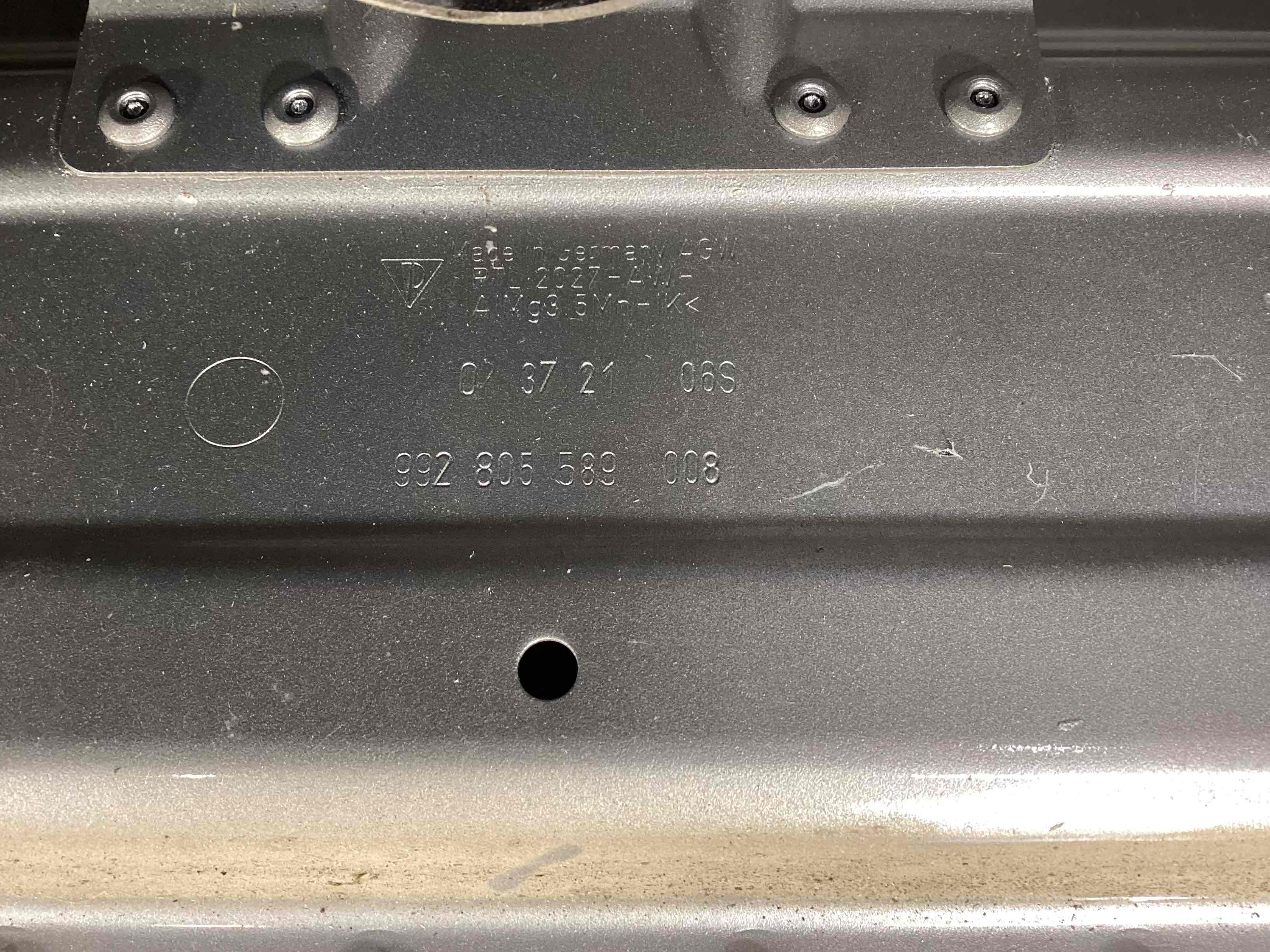 Передняя панель крепления облицовки (телевизор) Porsche 911 270226-102