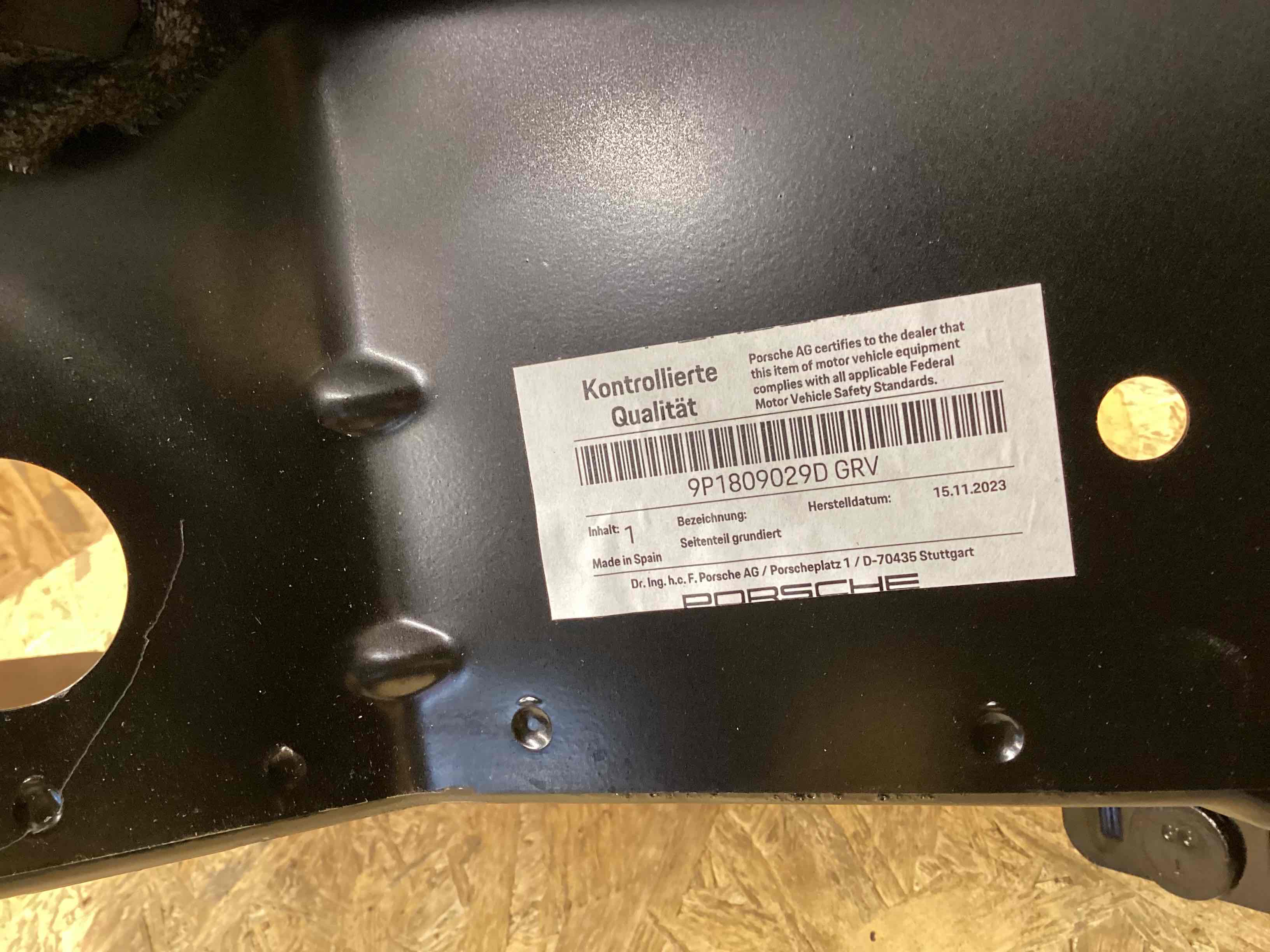 Крыло заднее левое Porsche 911 270226-103