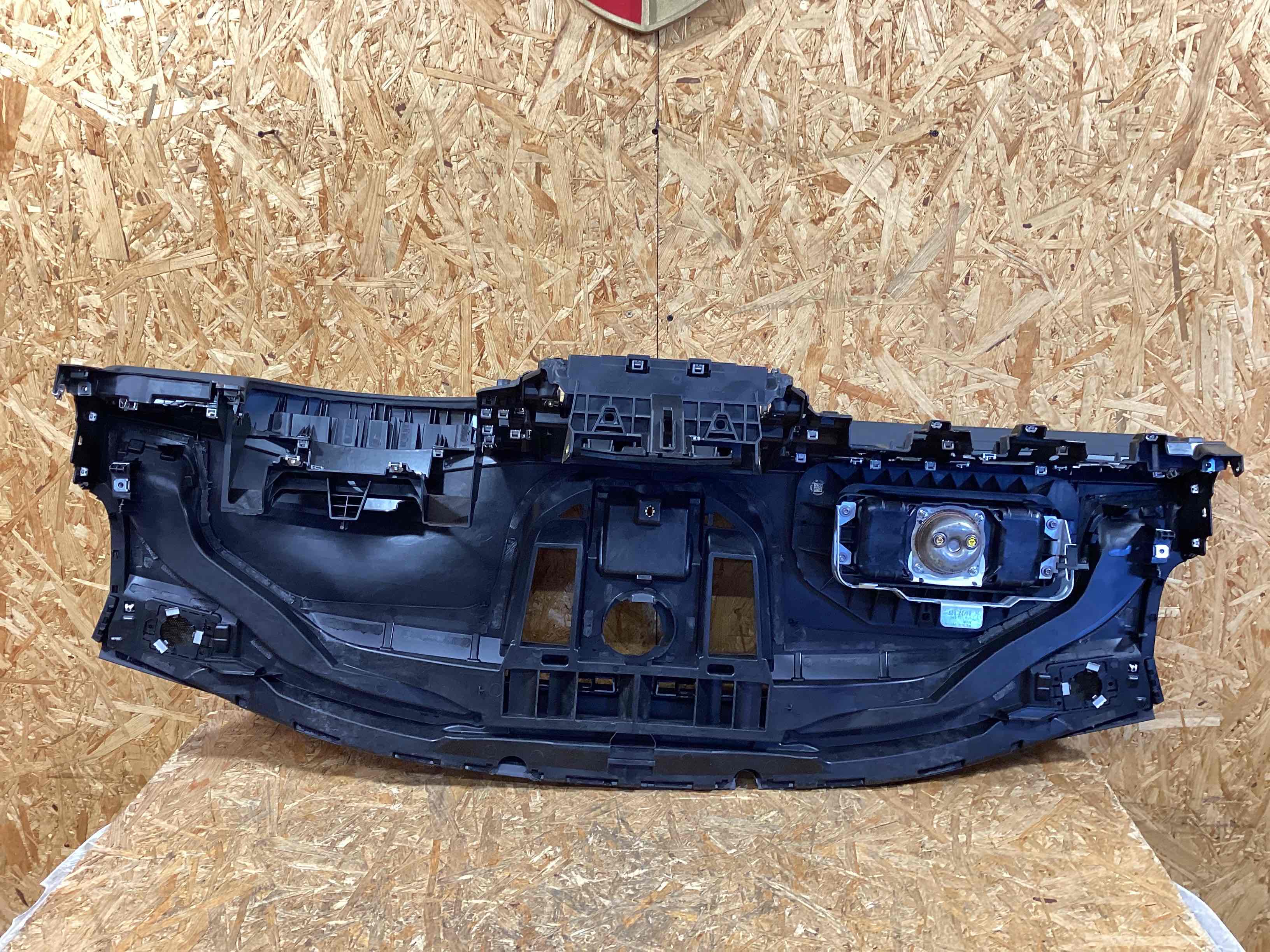 Панель передняя салона (торпедо) Porsche Macan 270226-104