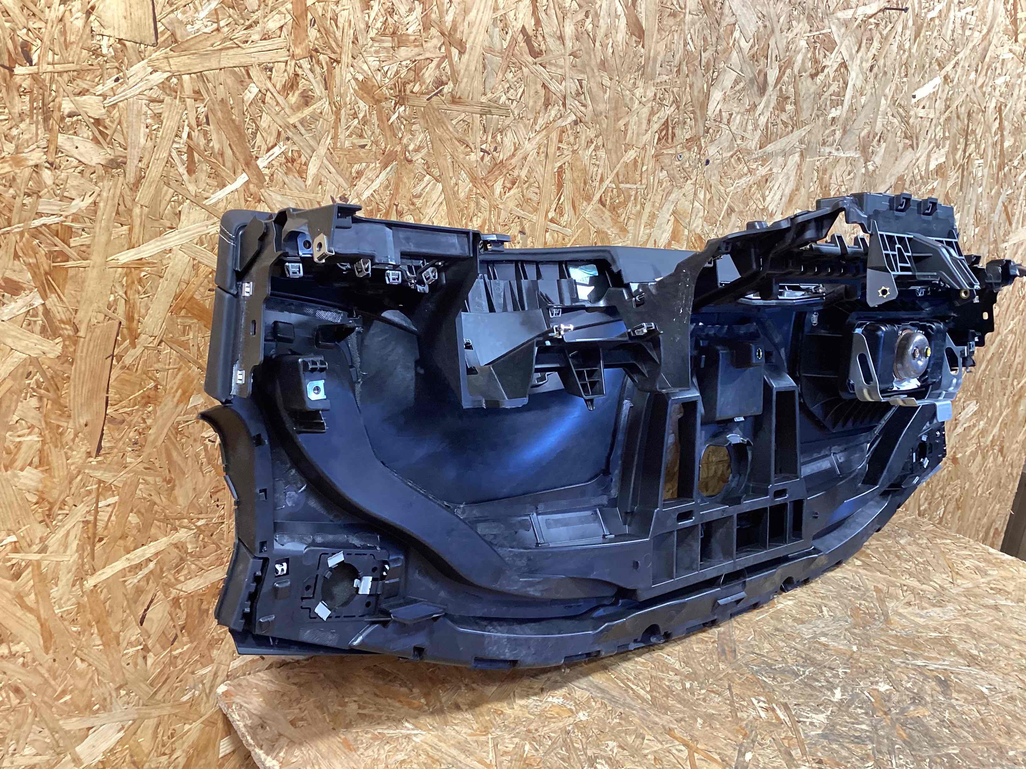 Панель передняя салона (торпедо) Porsche Macan 270226-104