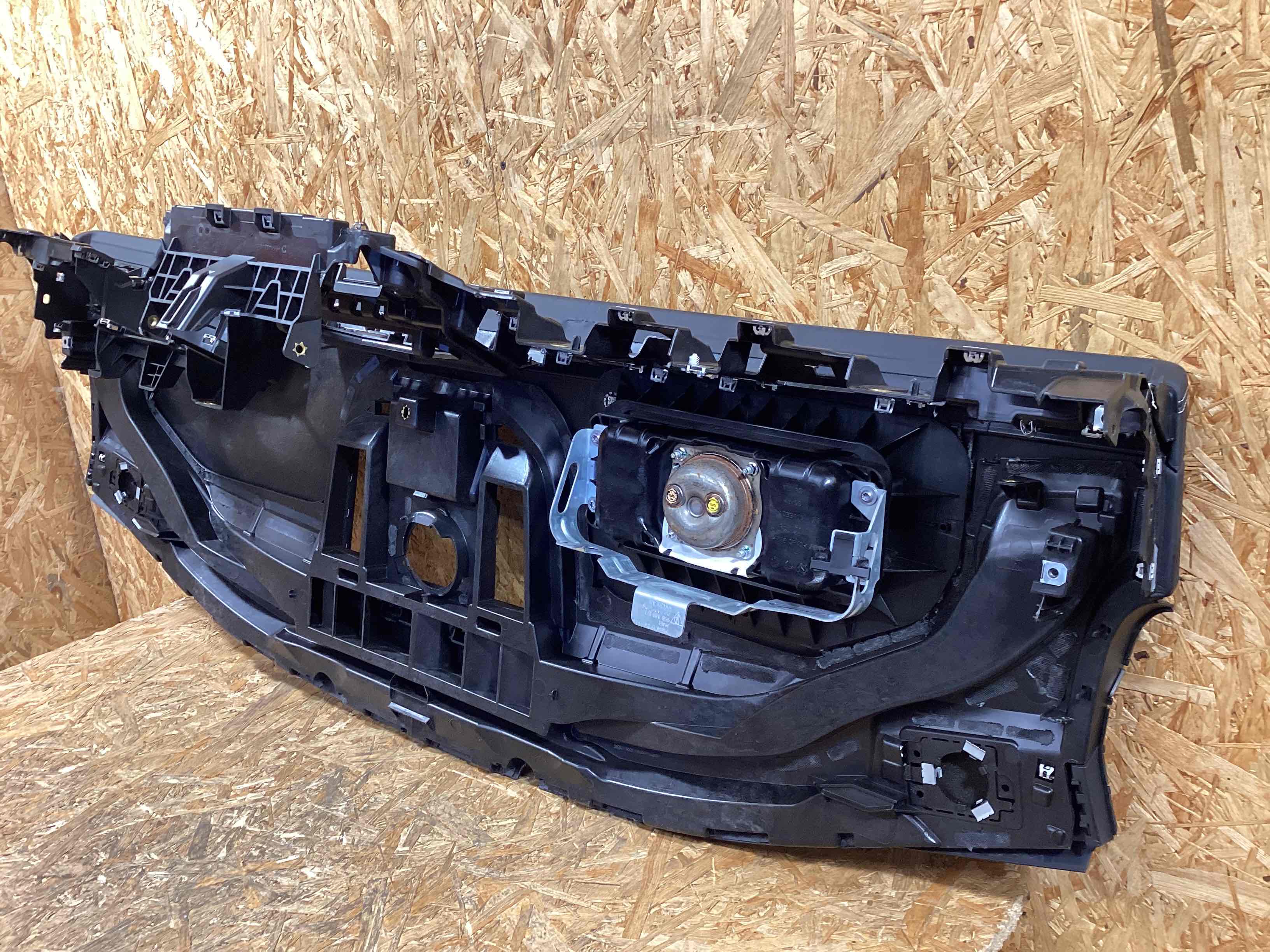 Панель передняя салона (торпедо) Porsche Macan 270226-104