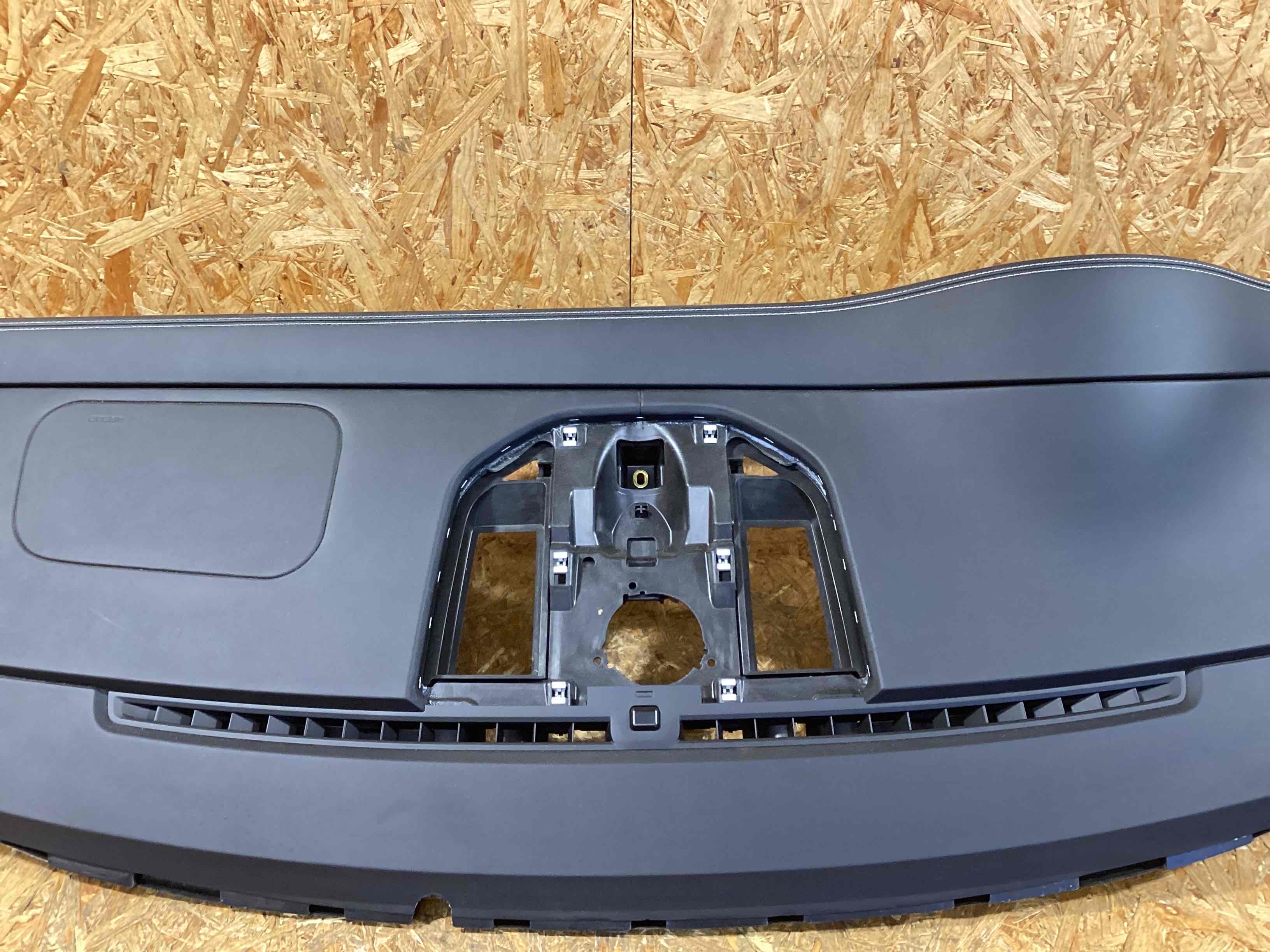 Панель передняя салона (торпедо) Porsche Macan 270226-104