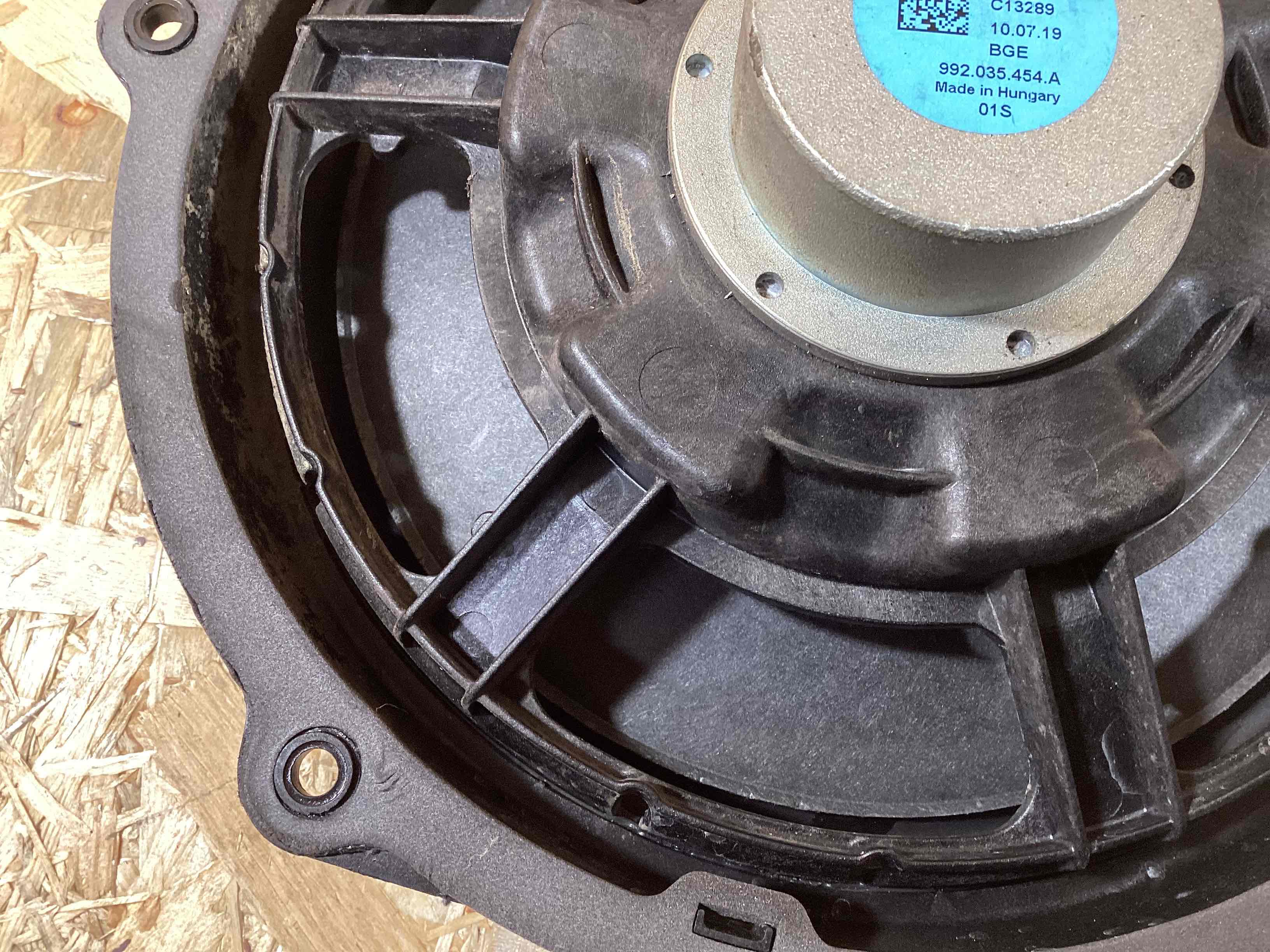 Динамик Porsche 911 270326-104