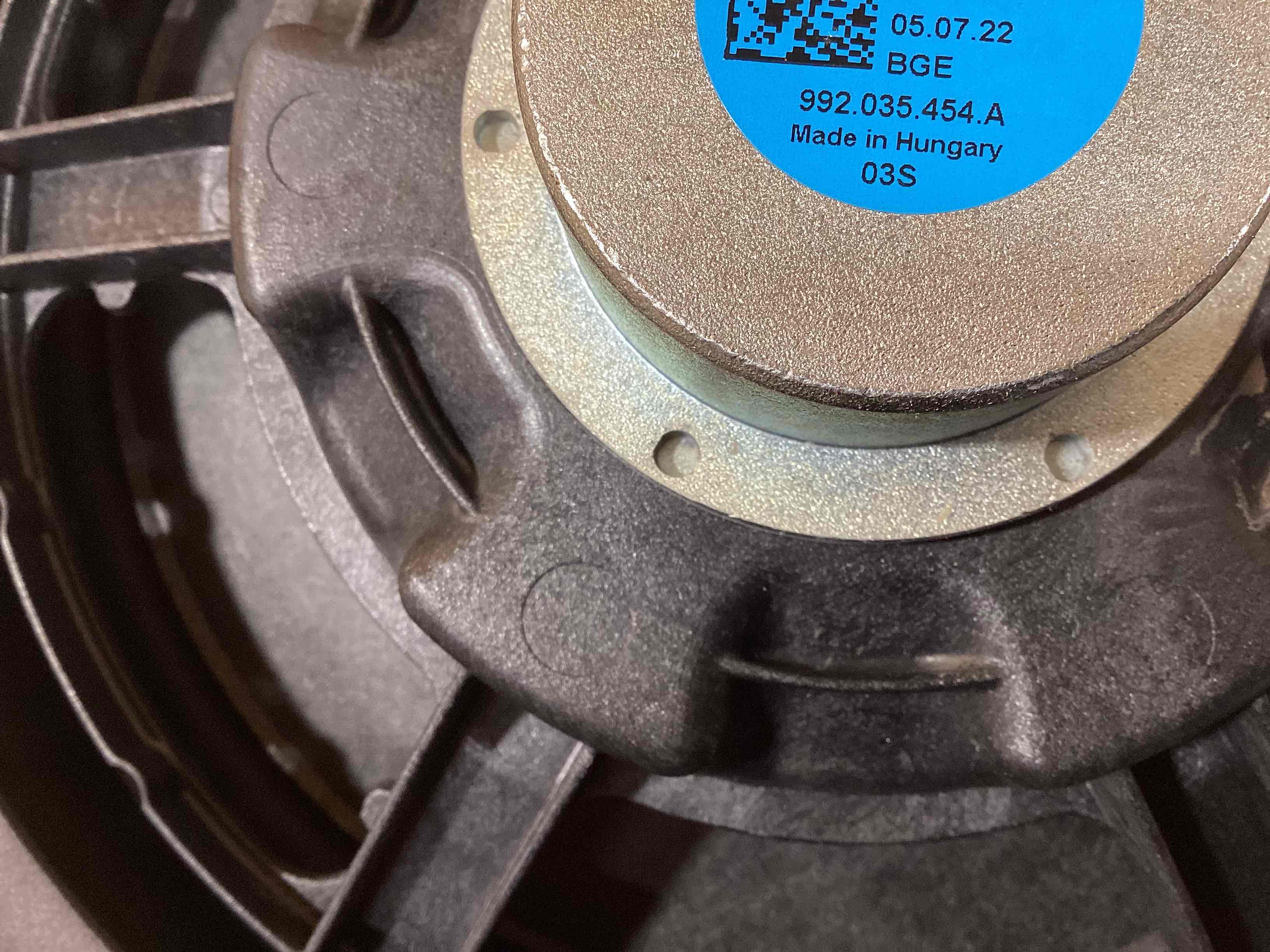 Динамик Porsche 911 270326-105