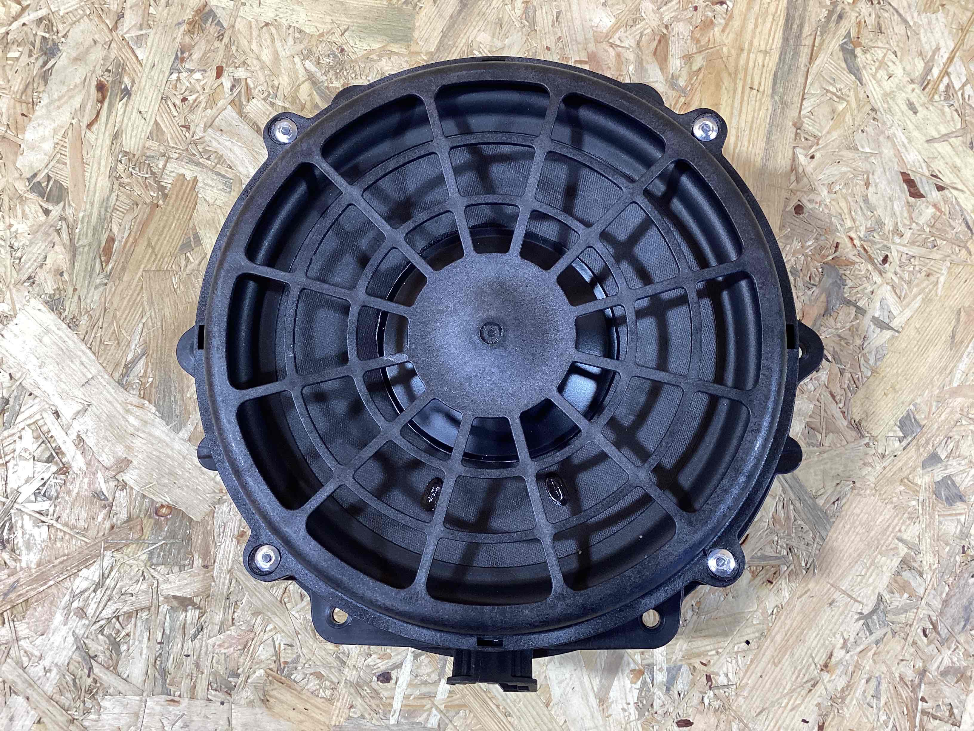 Динамик Porsche 911 270326-105