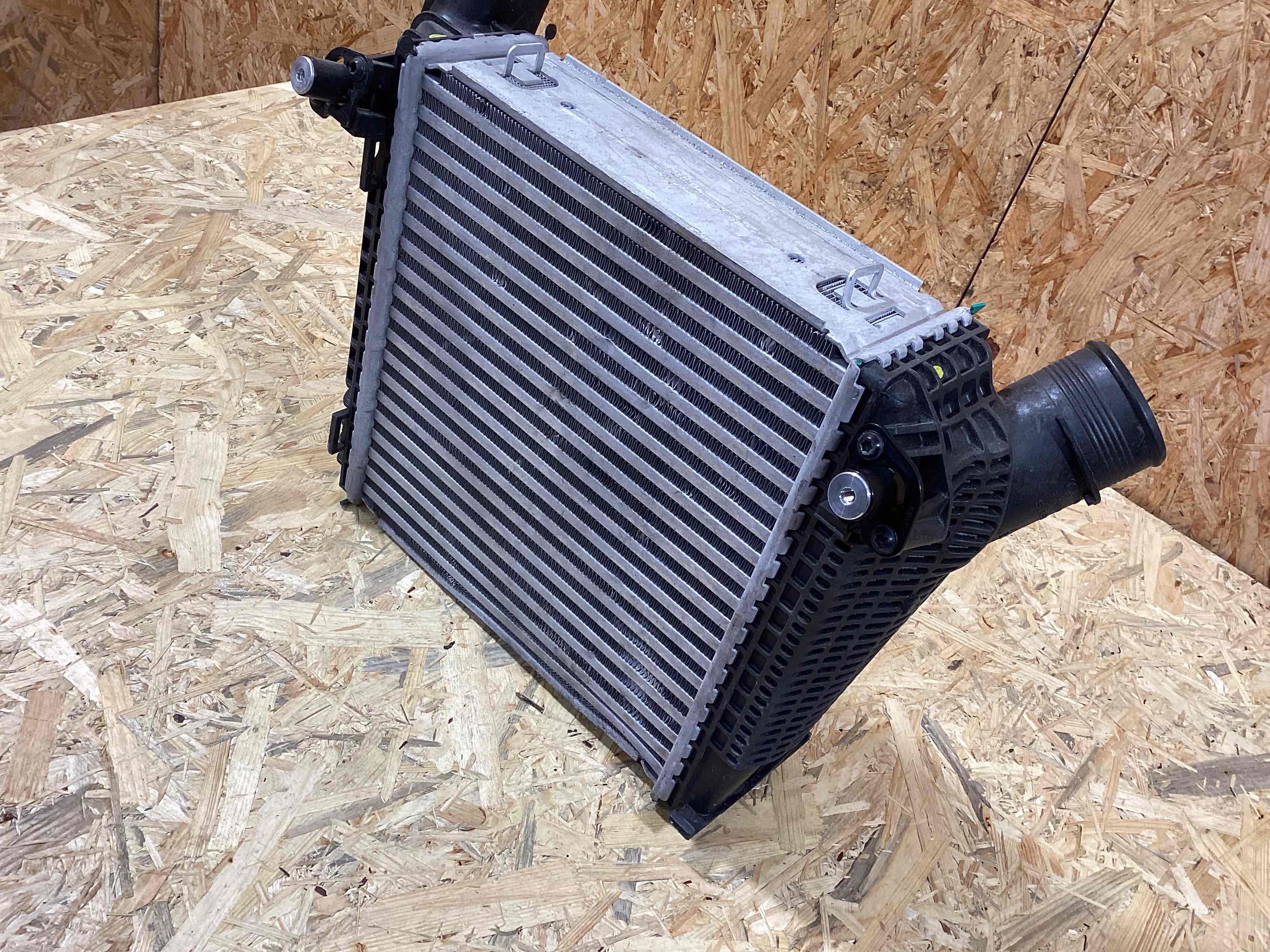 Интеркулер Porsche Panamera 270326-106