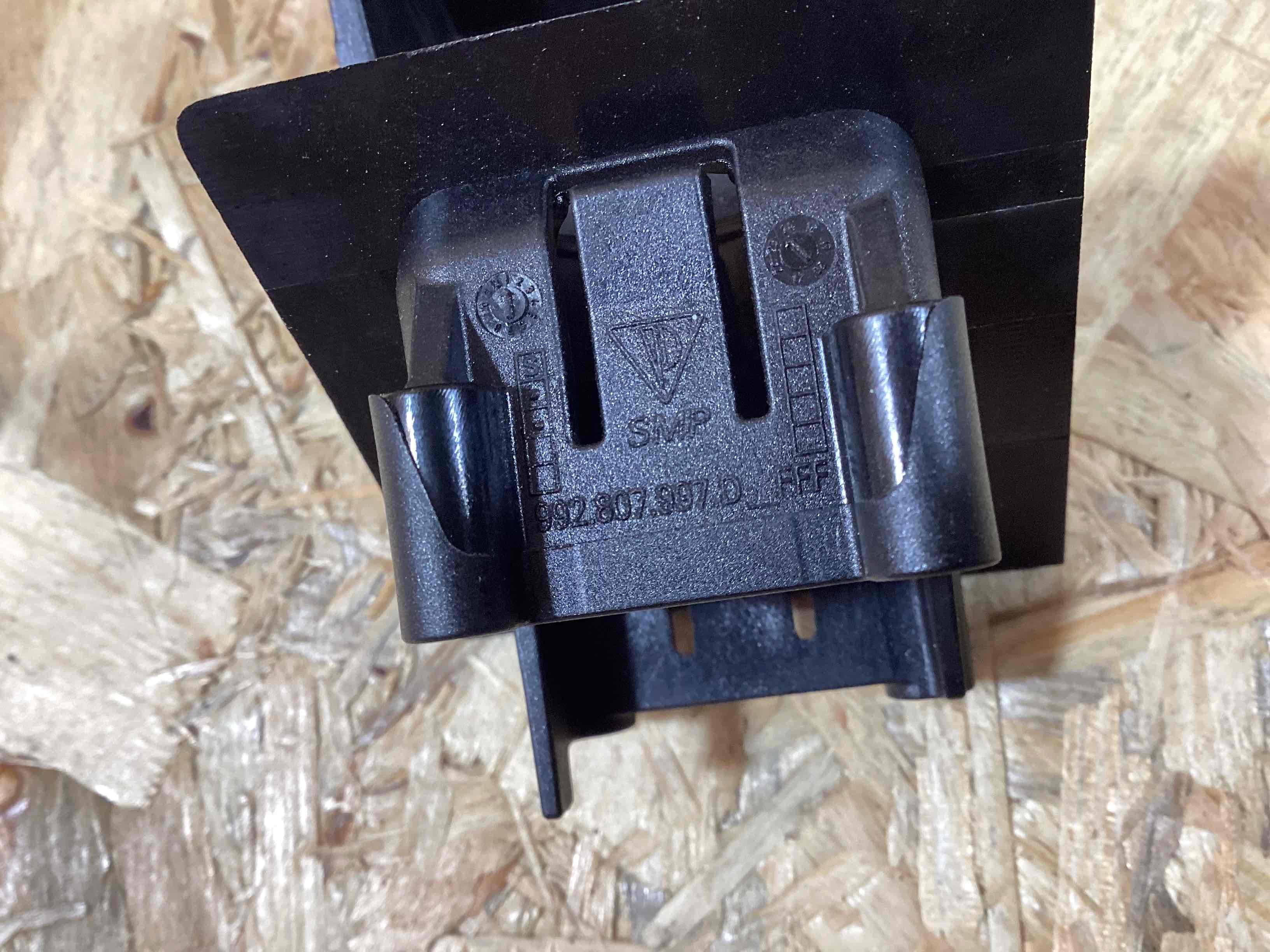 Камера, крепление камеры, корпус Porsche 911 270326-108